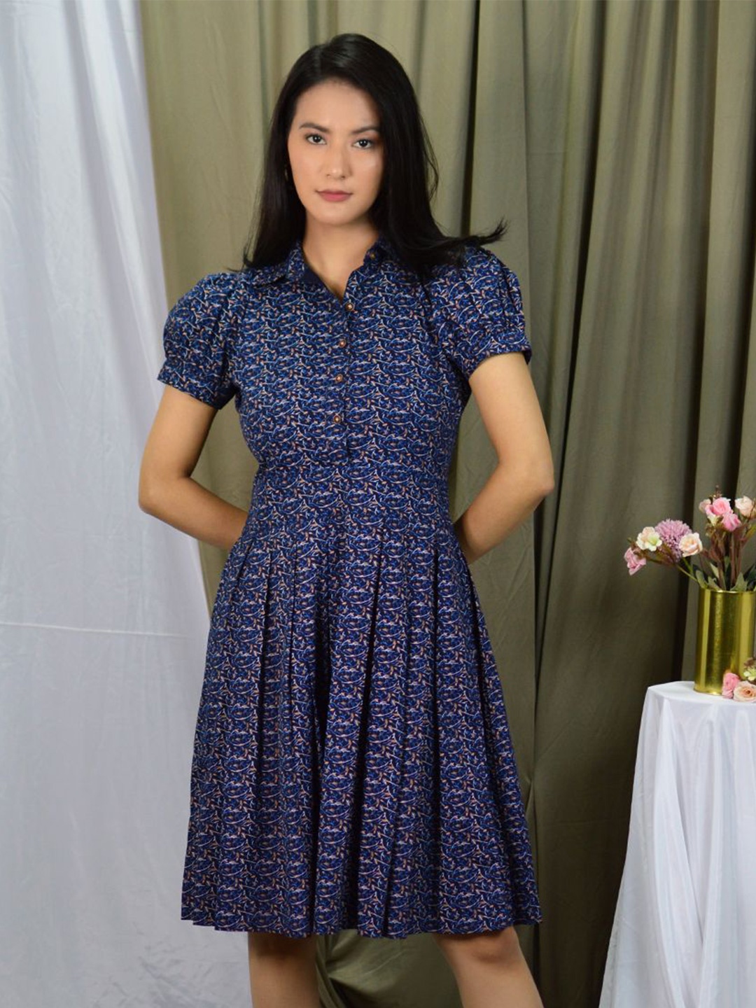 INDOPHILIA Shirt Collar Floral Printed Puff Sleeve Pure Cotton Fit & Flare Dress, Blue
INDOPHILIA Shirt Collar Floral Printed Puff Sleeve Pure Cotton Fit & Flare Dress, Blue