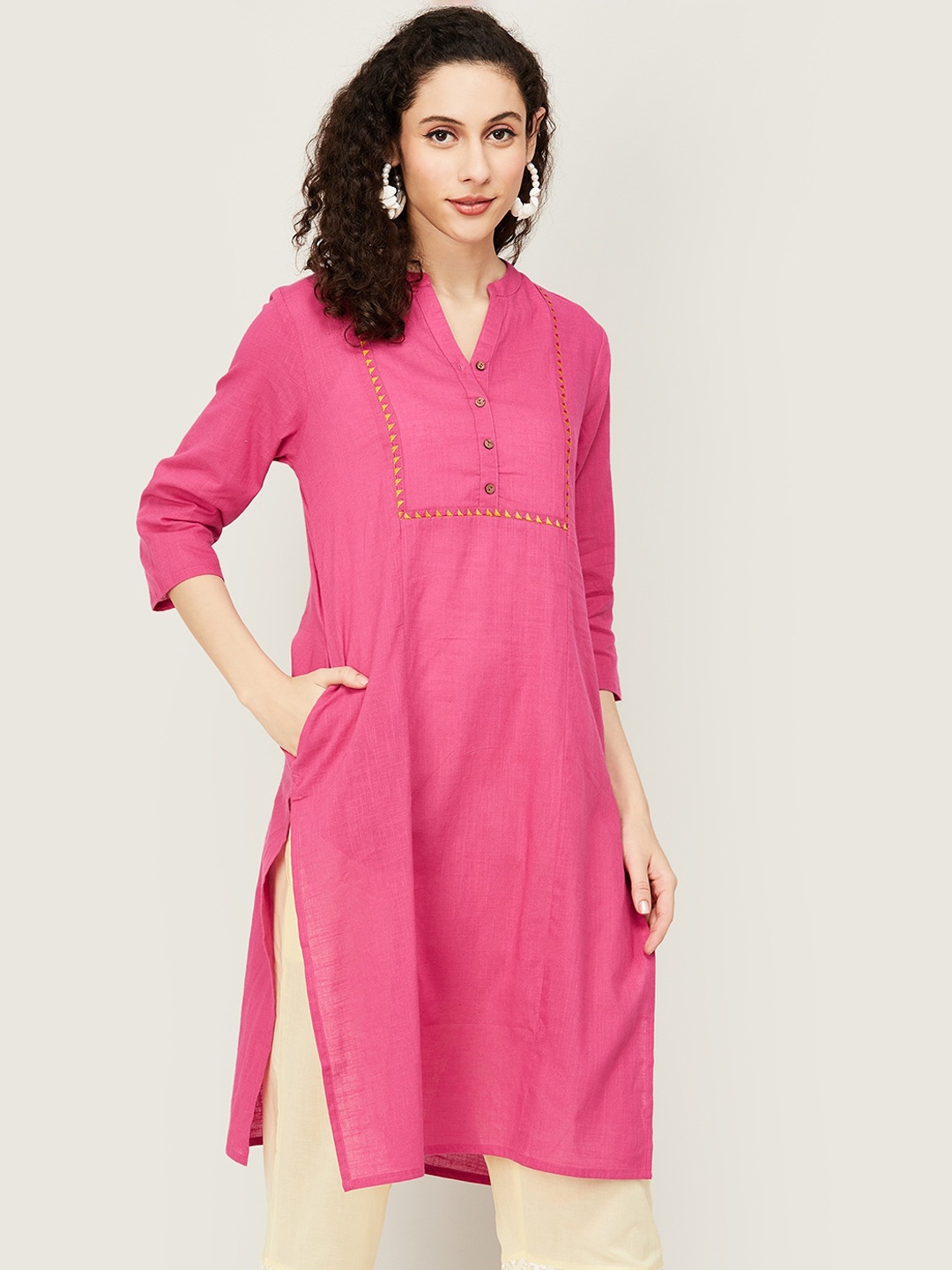 Melange by Lifestyle Mandarin Collar Gotta Patti Cotton Straight Regular Kurta, Pink
Melange by Lifestyle Mandarin Collar Gotta Patti Cotton Straight Regular Kurta, Pink
