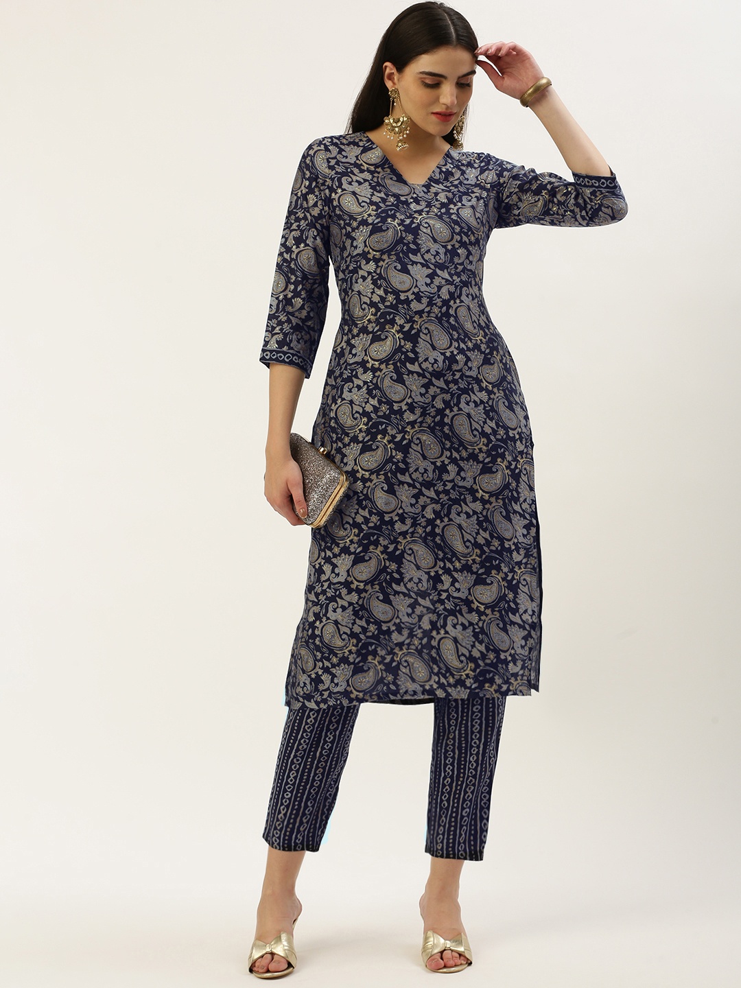 Saanjh Women Ethnic Motifs Printed Regular Chanderi Cotton Kurta with Trousers, Navy blue
Saanjh Women Ethnic Motifs Printed Regular Chanderi Cotton Kurta with Trousers, Navy blue