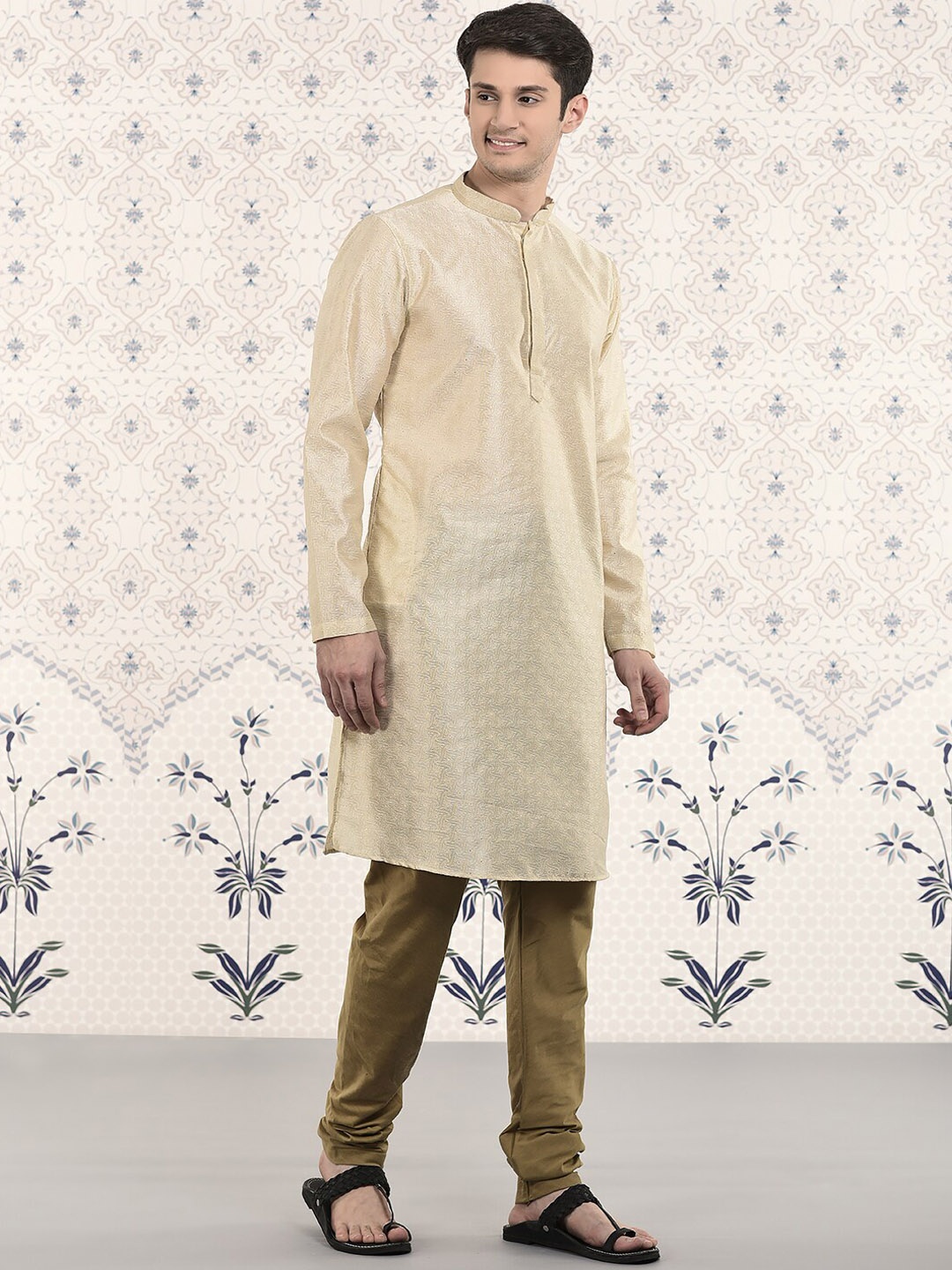 Ode by House of Pataudi Floral Woven Design Straight Kurta With Churidar, Cream
Ode by House of Pataudi Floral Woven Design Straight Kurta With Churidar, Cream