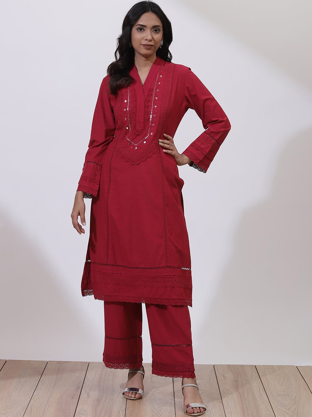 Lakshita Ethnic Motifs Embroidered irror Work Kurta with Trousers, Red