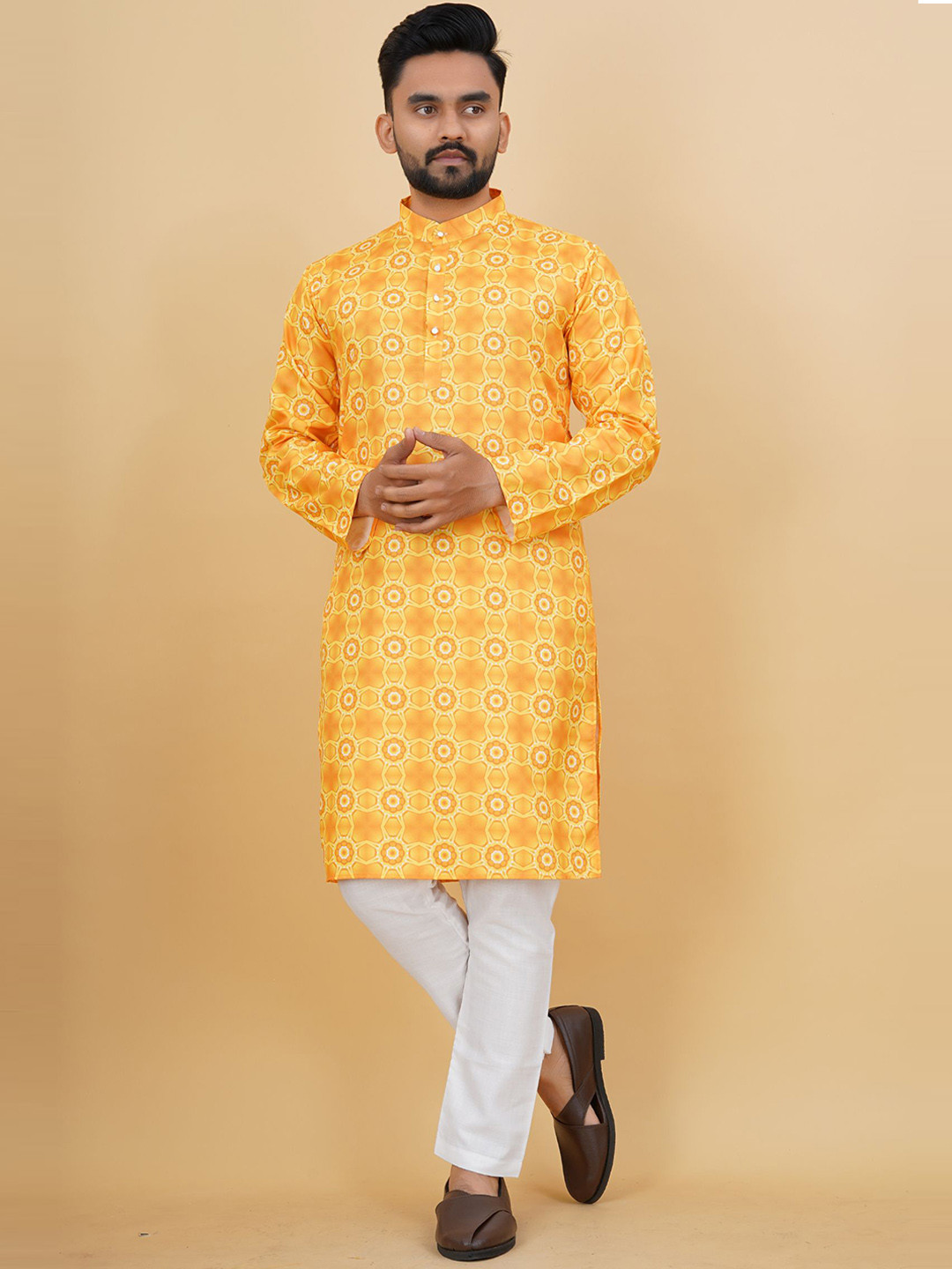PREMROOP- THE STYLE YOU LOVE Ethnic Motifs Printed Mandarin Collar Pure Cotton Kurta, Yellow
PREMROOP- THE STYLE YOU LOVE Ethnic Motifs Printed Mandarin Collar Pure Cotton Kurta, Yellow