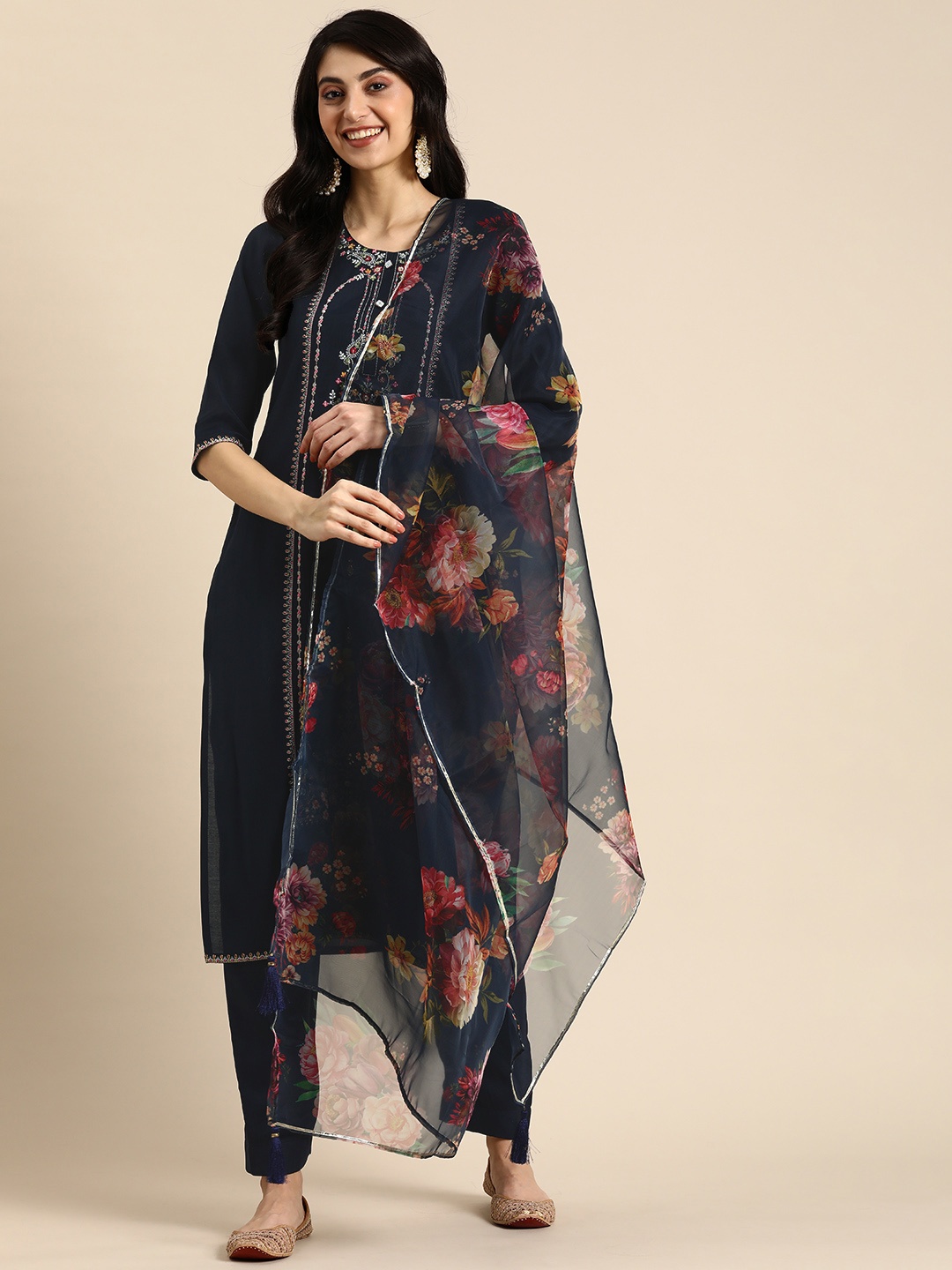 Anouk Floral Embroidered Mirror Work Pure Silk Kurta With Trousers & Dupatta, Navy blue
Anouk Floral Embroidered Mirror Work Pure Silk Kurta With Trousers & Dupatta, Navy blue