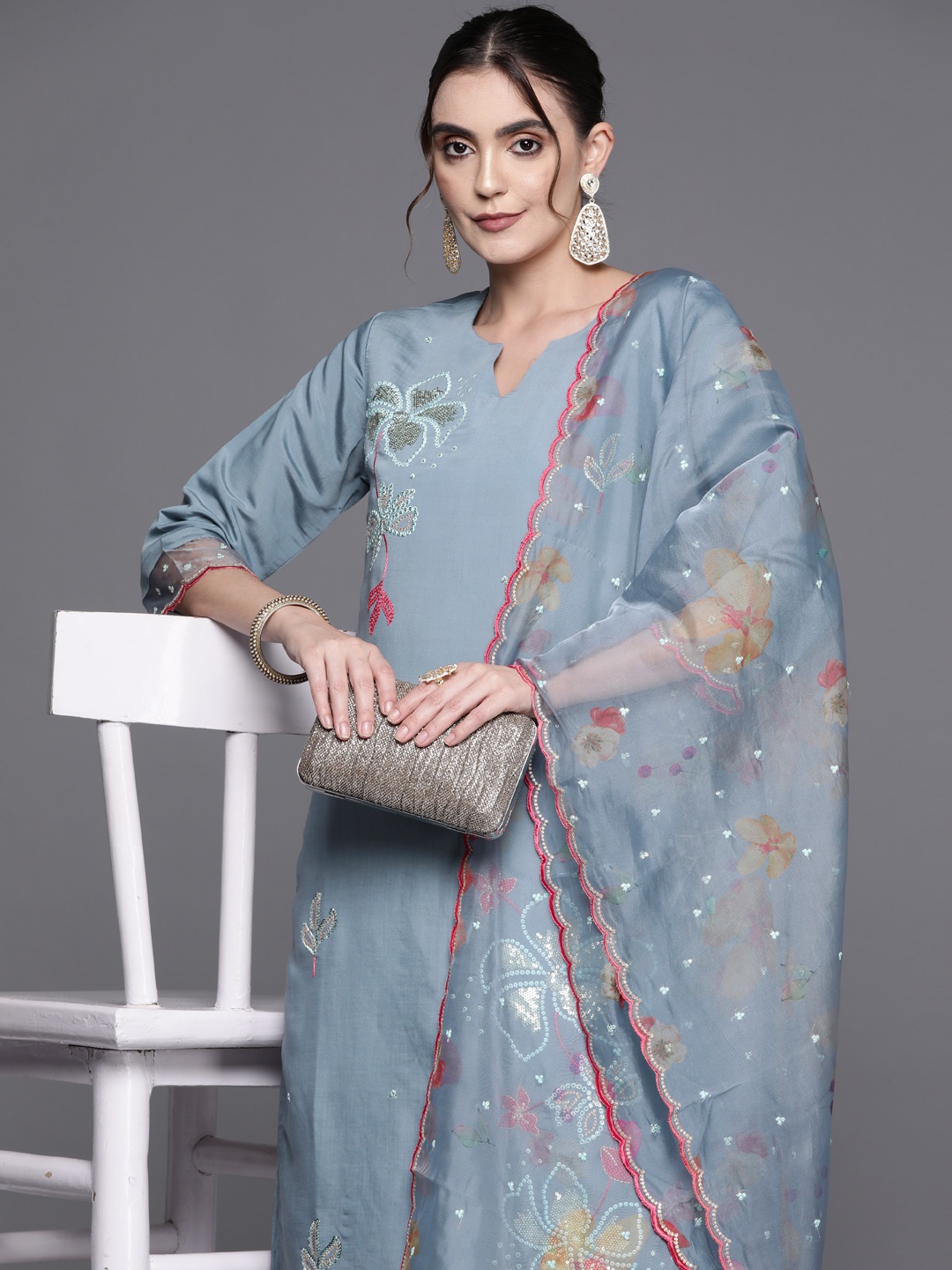 Indo Era Women Floral Embroidered Regular Sequinned Kurta with Trousers & With Dupatta, Blue
Indo Era Women Floral Embroidered Regular Sequinned Kurta with Trousers & With Dupatta, Blue