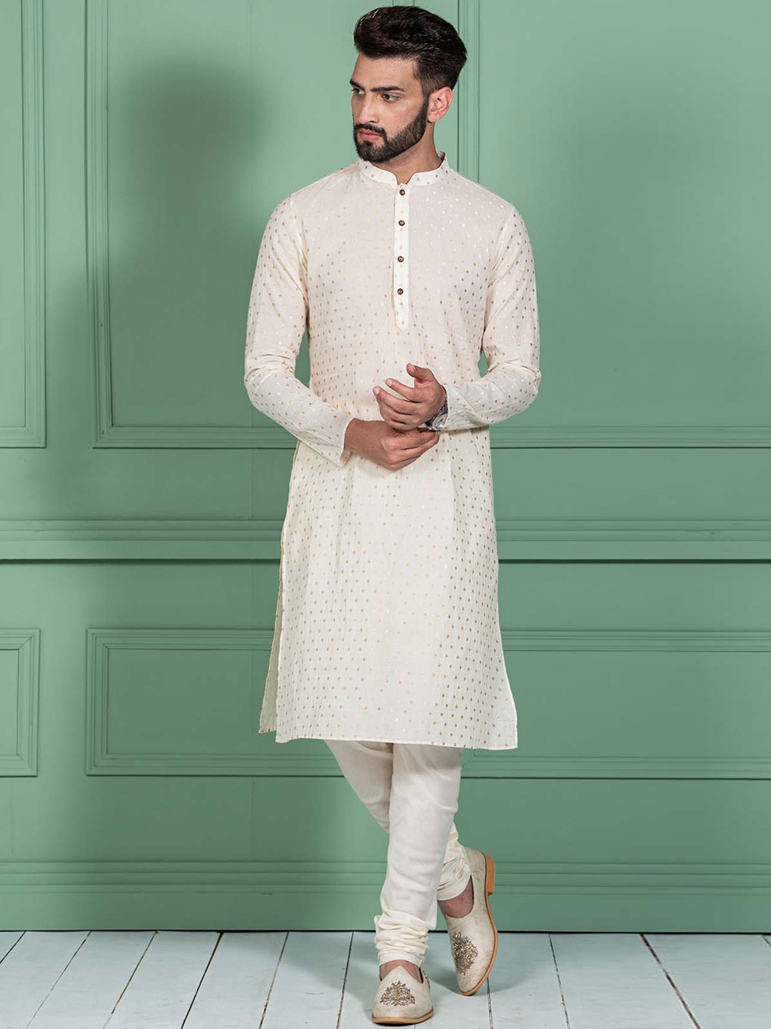 KISAH Geometric Woven design Mandarin Collar Regular Kurta With Churidar, White
KISAH Geometric Woven design Mandarin Collar Regular Kurta With Churidar, White