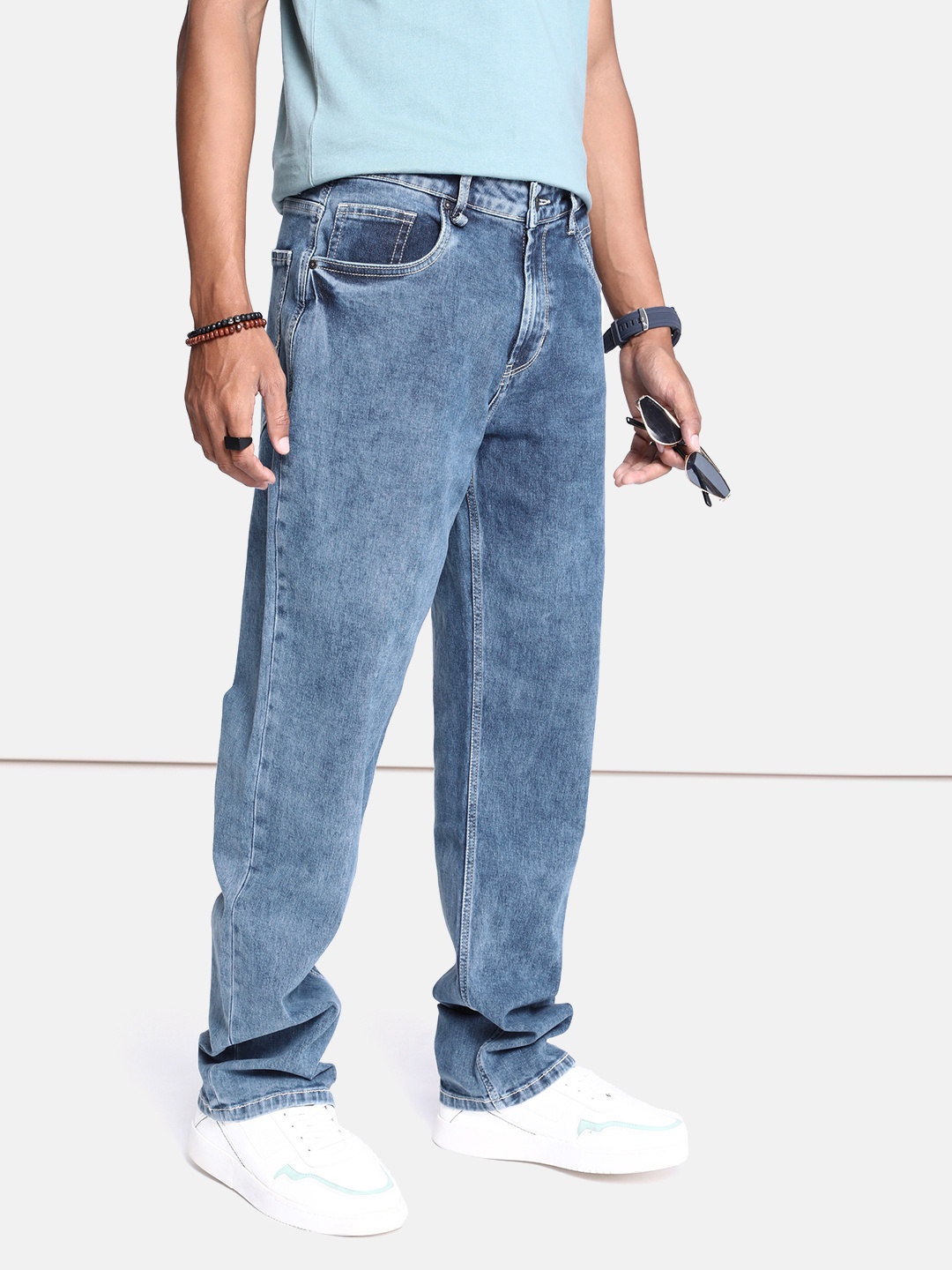 The Roadster Life Co. Men Ocean Blue Nostalgic Back to School_Vintage Straight Jeans
The Roadster Life Co. Men Ocean Blue Nostalgic Back to School_Vintage Straight Jeans