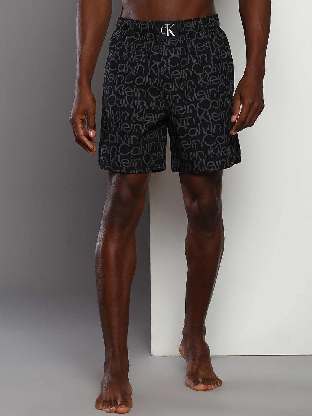 Calvin Klein Underwear Men Printed Pure Cotton Boxer CKUSS006UB1, Black
Calvin Klein Underwear Men Printed Pure Cotton Boxer CKUSS006UB1, Black