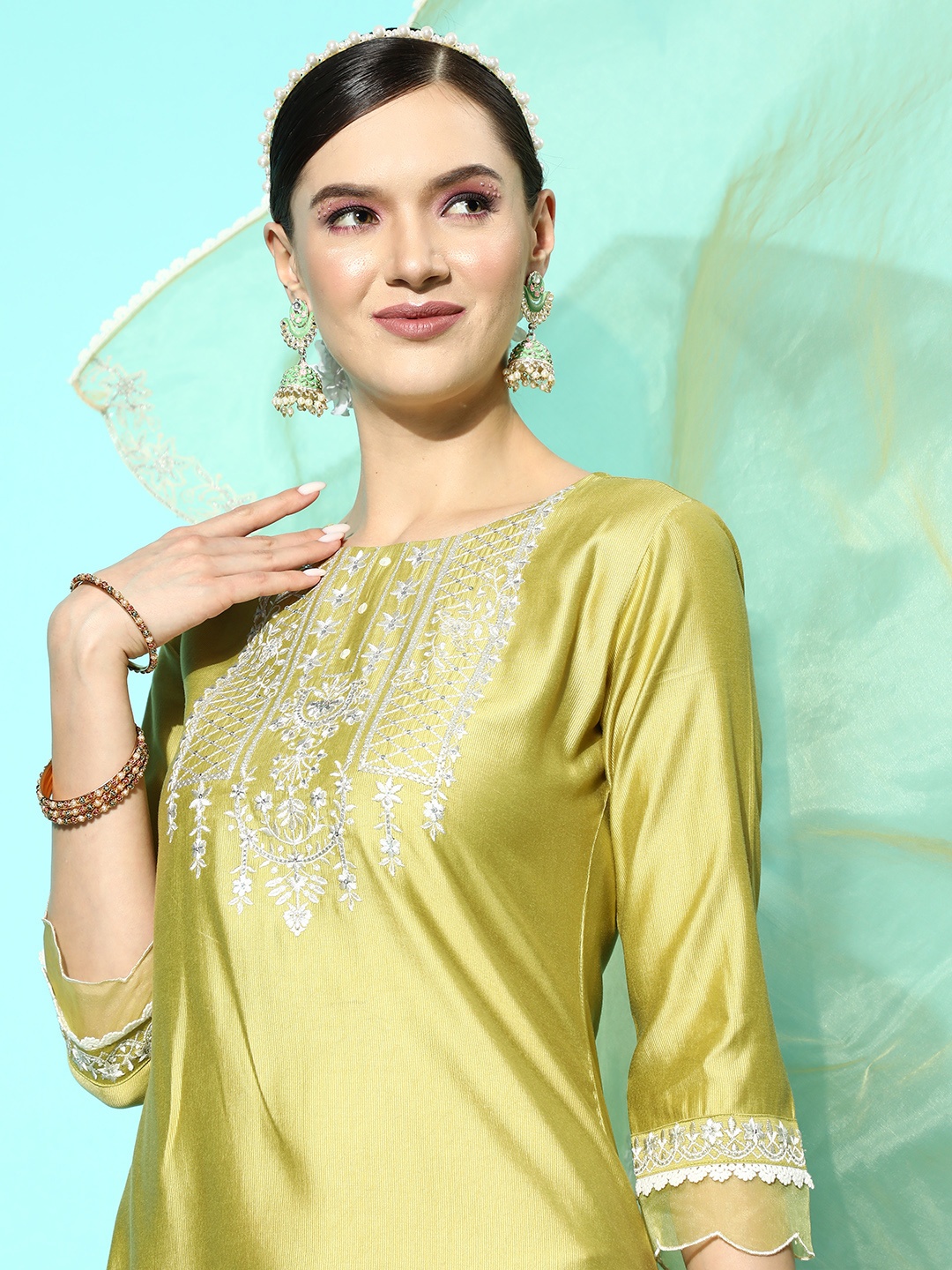 Sangria Women Floral Embroidered Regular Sequinned Kurta with Trousers & With Dupatta, Olive
Sangria Women Floral Embroidered Regular Sequinned Kurta with Trousers & With Dupatta, Olive