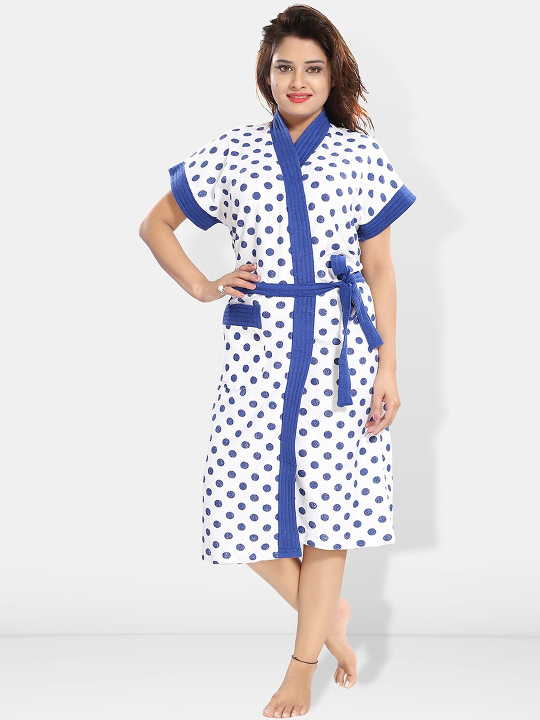 Be You Women Polka Dots Printed Cotton Anti-bacterial Super Soft Bath Robe With Belt, White
Be You Women Polka Dots Printed Cotton Anti-bacterial Super Soft Bath Robe With Belt, White