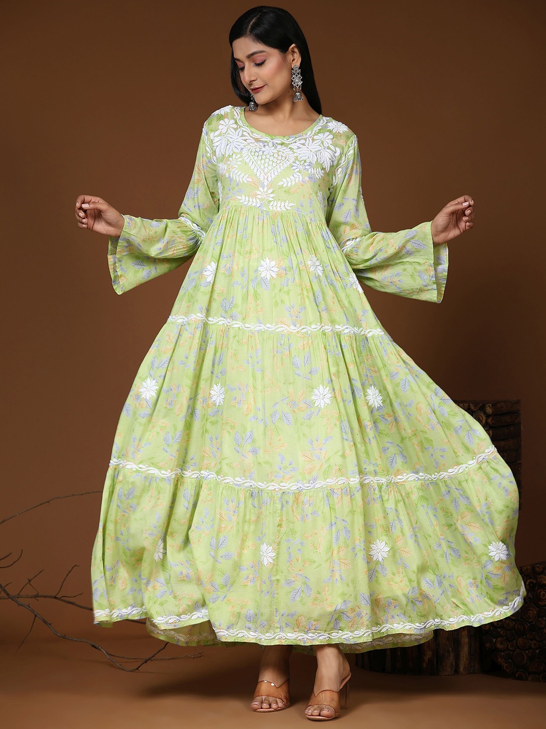 HOUSE OF KARI Floral Printed Bell Sleeve Embroidered Pure Cotton Maxi Ethnic Dress, Green
HOUSE OF KARI Floral Printed Bell Sleeve Embroidered Pure Cotton Maxi Ethnic Dress, Green