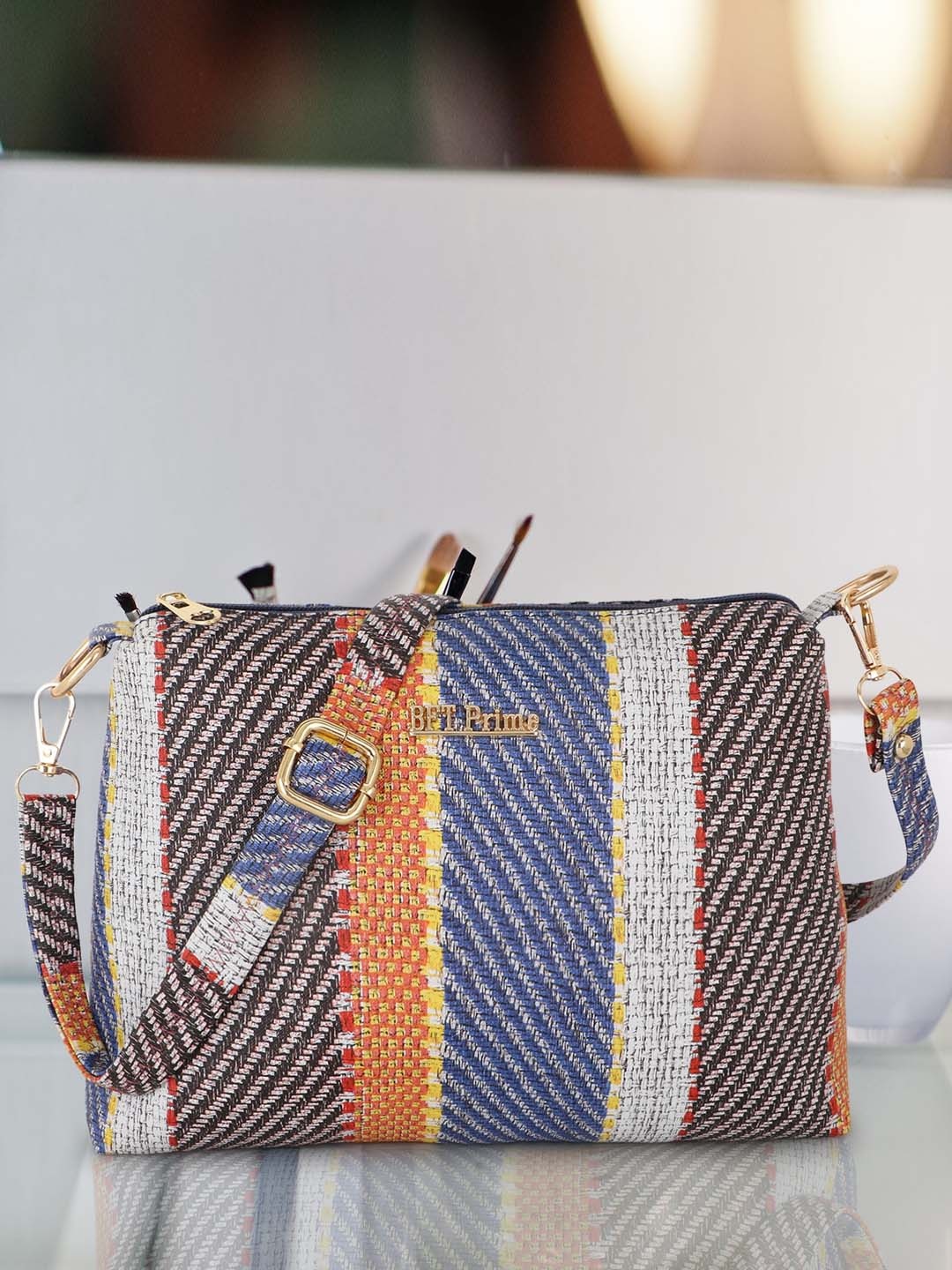 WOMEN MARKS PU Structured Sling Bag, Blue