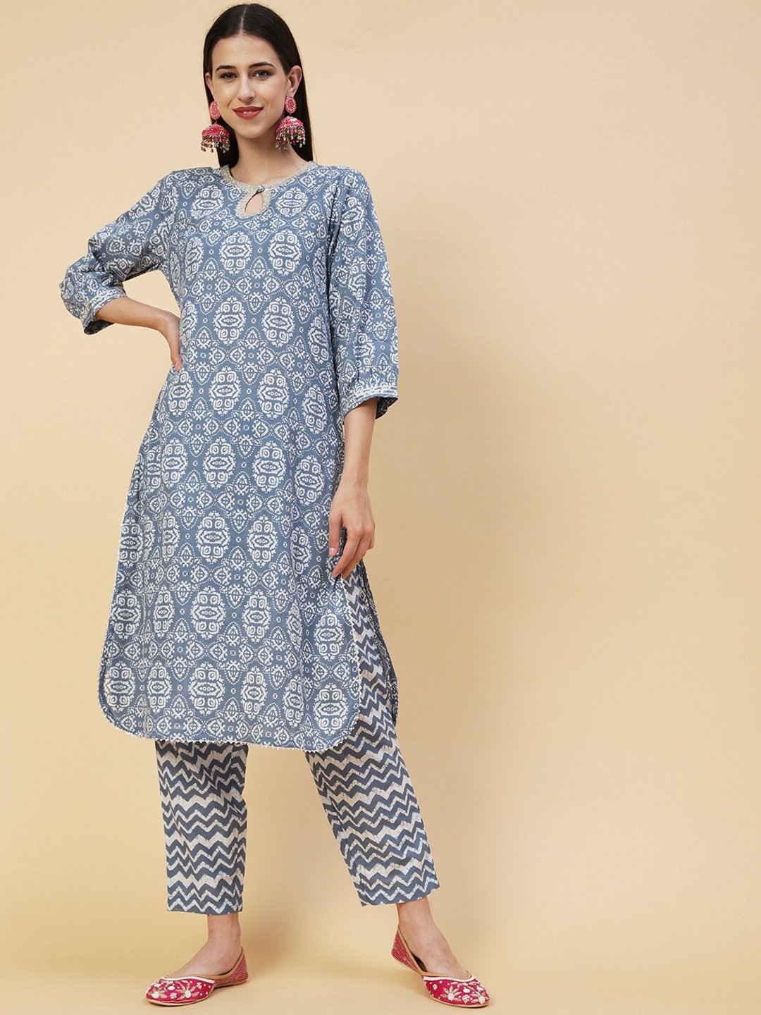FASHOR Ethnic Motifs Printed Gotta Patti Curved Pure Cotton Kurta with Trousers, Blue
FASHOR Ethnic Motifs Printed Gotta Patti Curved Pure Cotton Kurta with Trousers, Blue