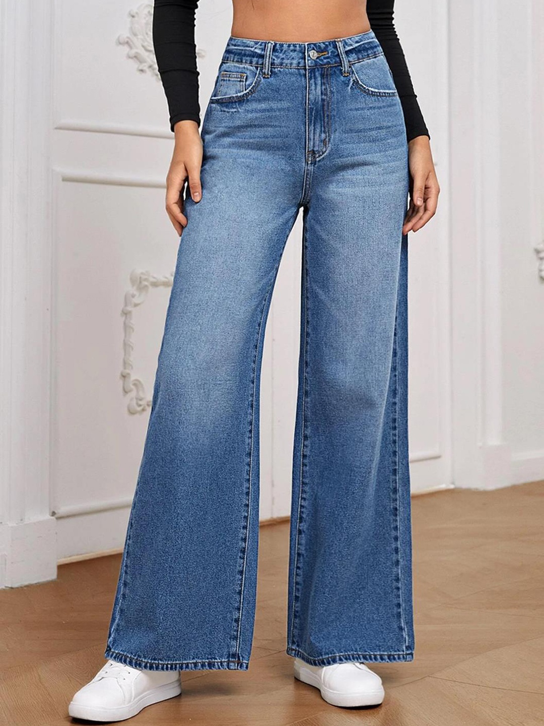 Kotty Women Blue Jean Straight Fit High-Rise Low Distress Heavy Fade Stretchable Jeans
Kotty Women Blue Jean Straight Fit High-Rise Low Distress Heavy Fade Stretchable Jeans
