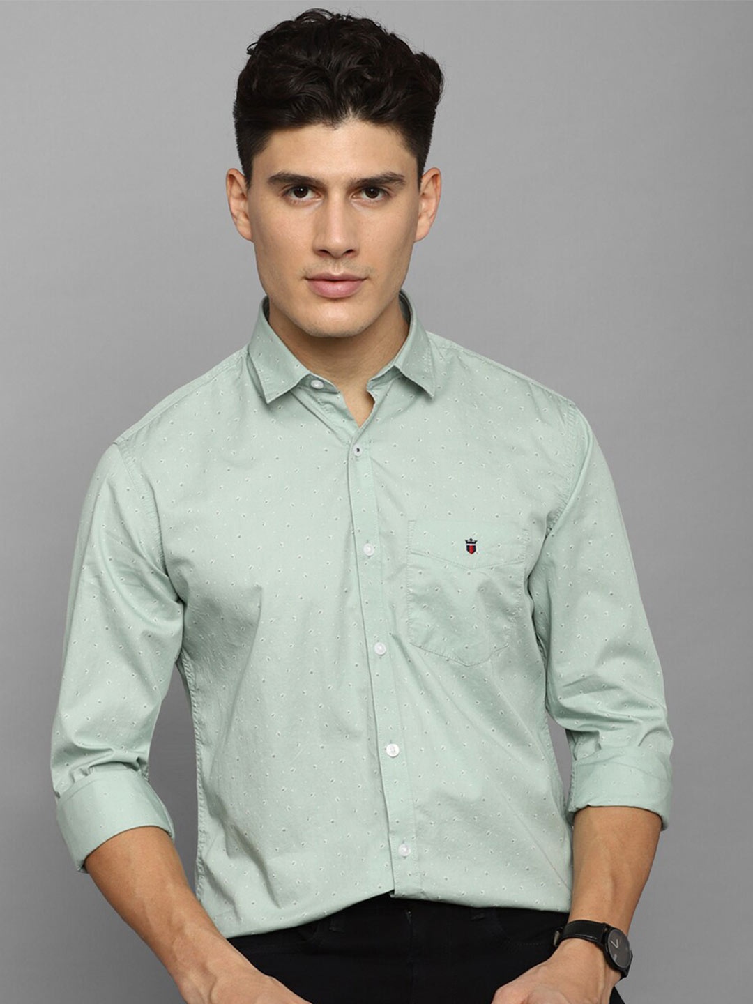 Louis Philippe Sport Micro Ditsy Printed Spread Collar Pure Cotton Slim Fit Casual Shirt, Green
Louis Philippe Sport Micro Ditsy Printed Spread Collar Pure Cotton Slim Fit Casual Shirt, Green