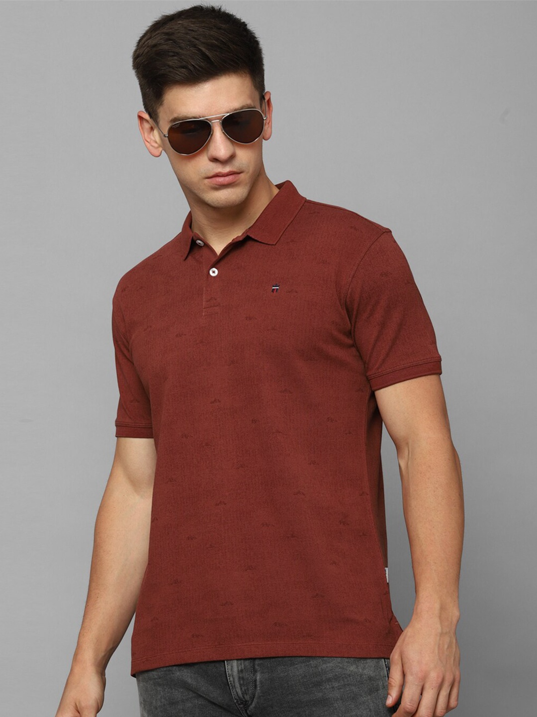 Louis Philippe Jeans Abstract Printed Polo Collar Slim Fit Pure Cotton T-shirt, Brown
Louis Philippe Jeans Abstract Printed Polo Collar Slim Fit Pure Cotton T-shirt, Brown