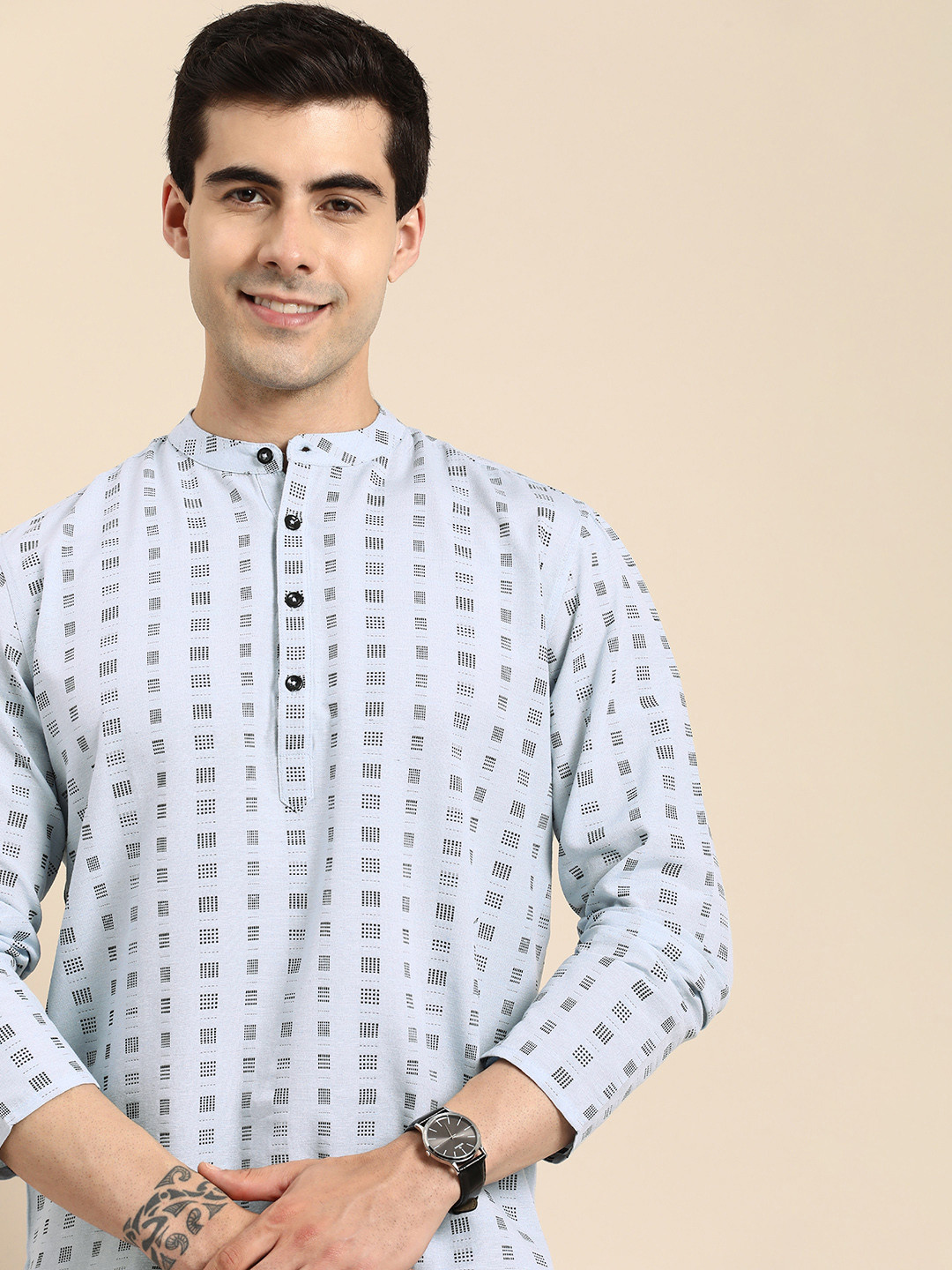 Anouk Men Mandarin Collar Dobby Kurta, Blue 
Anouk Men Mandarin Collar Dobby Kurta, Blue