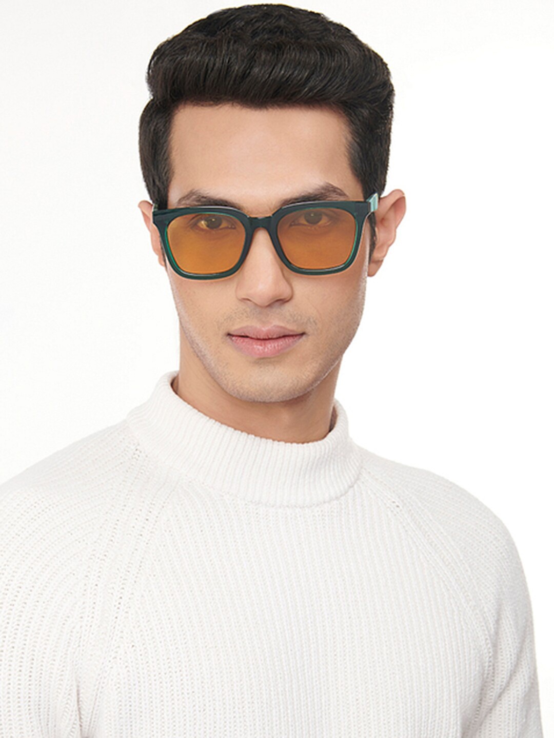Vincent Chase Lens & Wayfarer Sunglasses with Polarised and UV Protected Lens 206888, Brown
Vincent Chase Lens & Wayfarer Sunglasses with Polarised and UV Protected Lens 206888, Brown