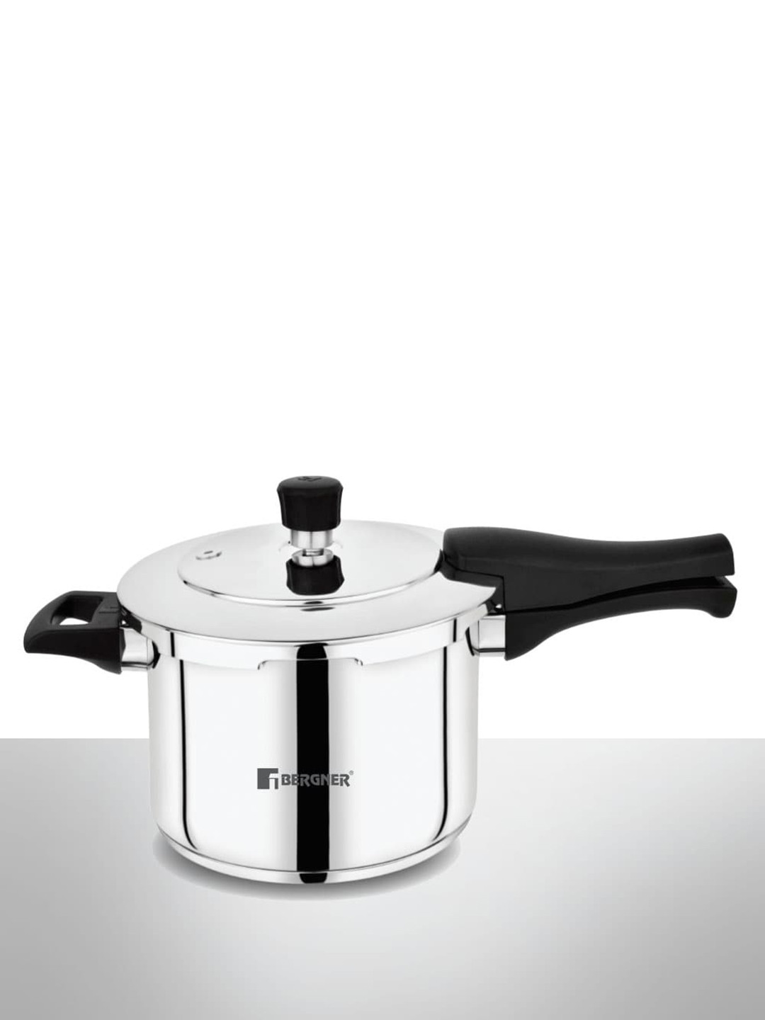 Bergner Pura Stainless Steel TriPly Bottom Induction 3.5 L Outer Lid Pressure Cooker
Bergner Pura Stainless Steel TriPly Bottom Induction 3.5 L Outer Lid Pressure Cooker