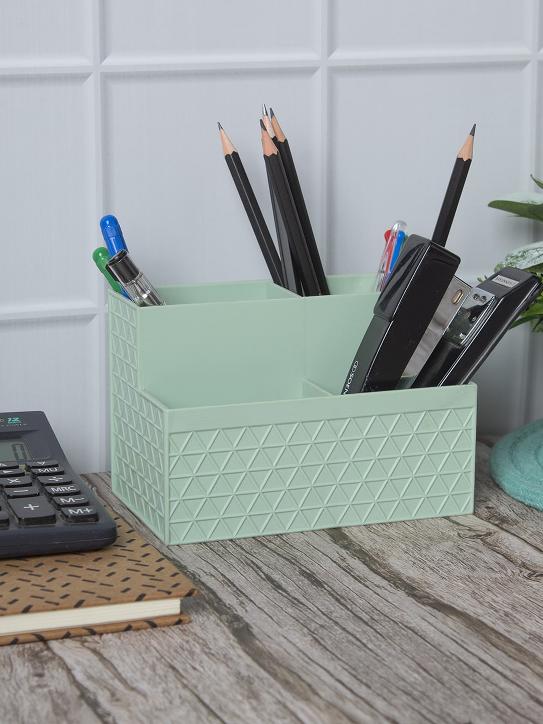 MARKET99 Light-Green Geometric-Textured 4-Compartments Table Organizer