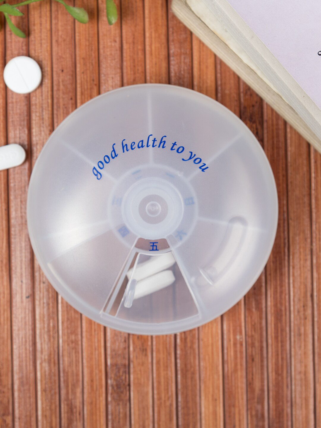 MARKET99 White Printed Round Pill Box
MARKET99 White Printed Round Pill Box