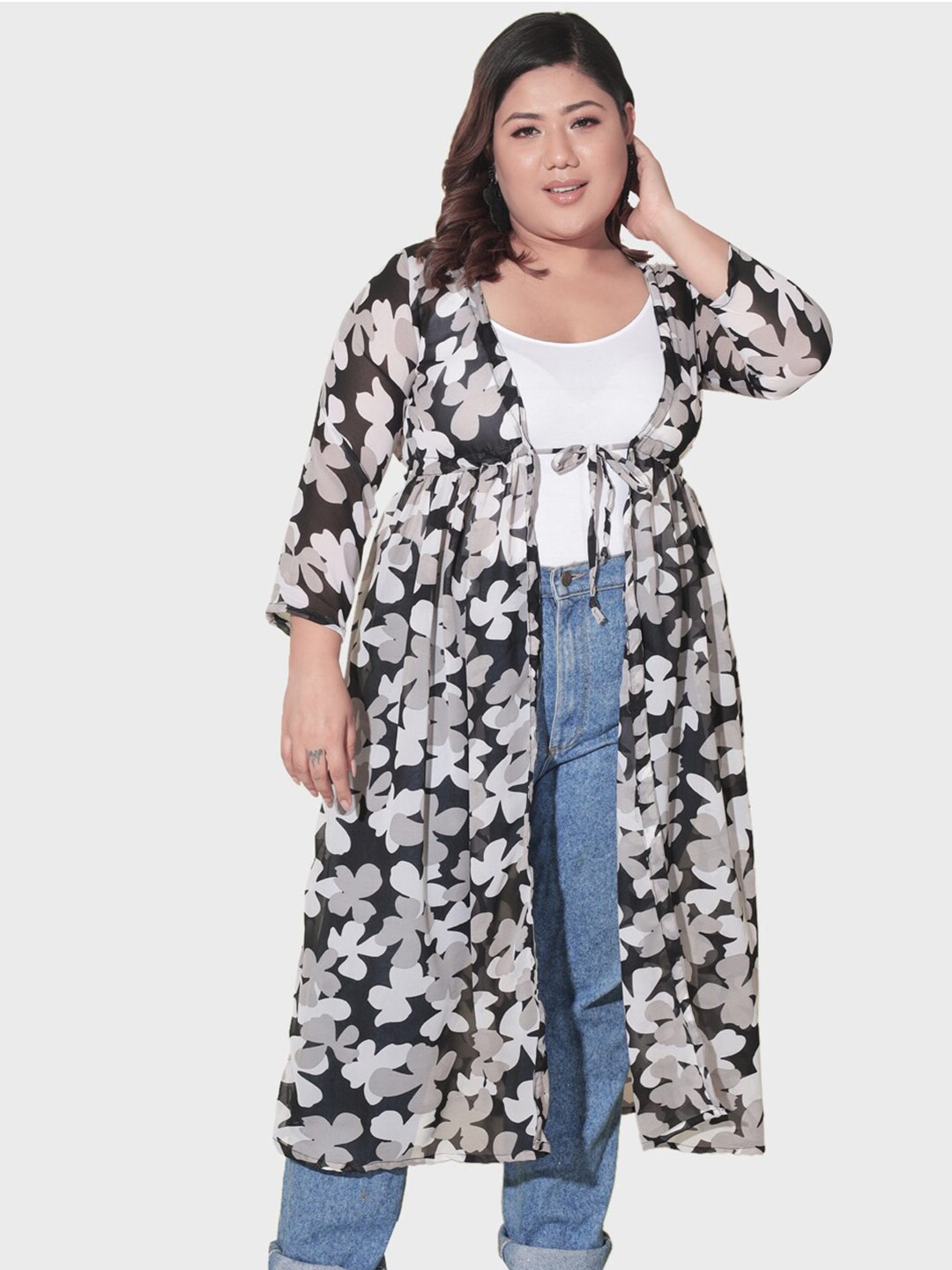 BUY NEW TREND Plus Size Open Front Floral Printed Longline Georgette Shrug, Black
BUY NEW TREND Plus Size Open Front Floral Printed Longline Georgette Shrug, Black