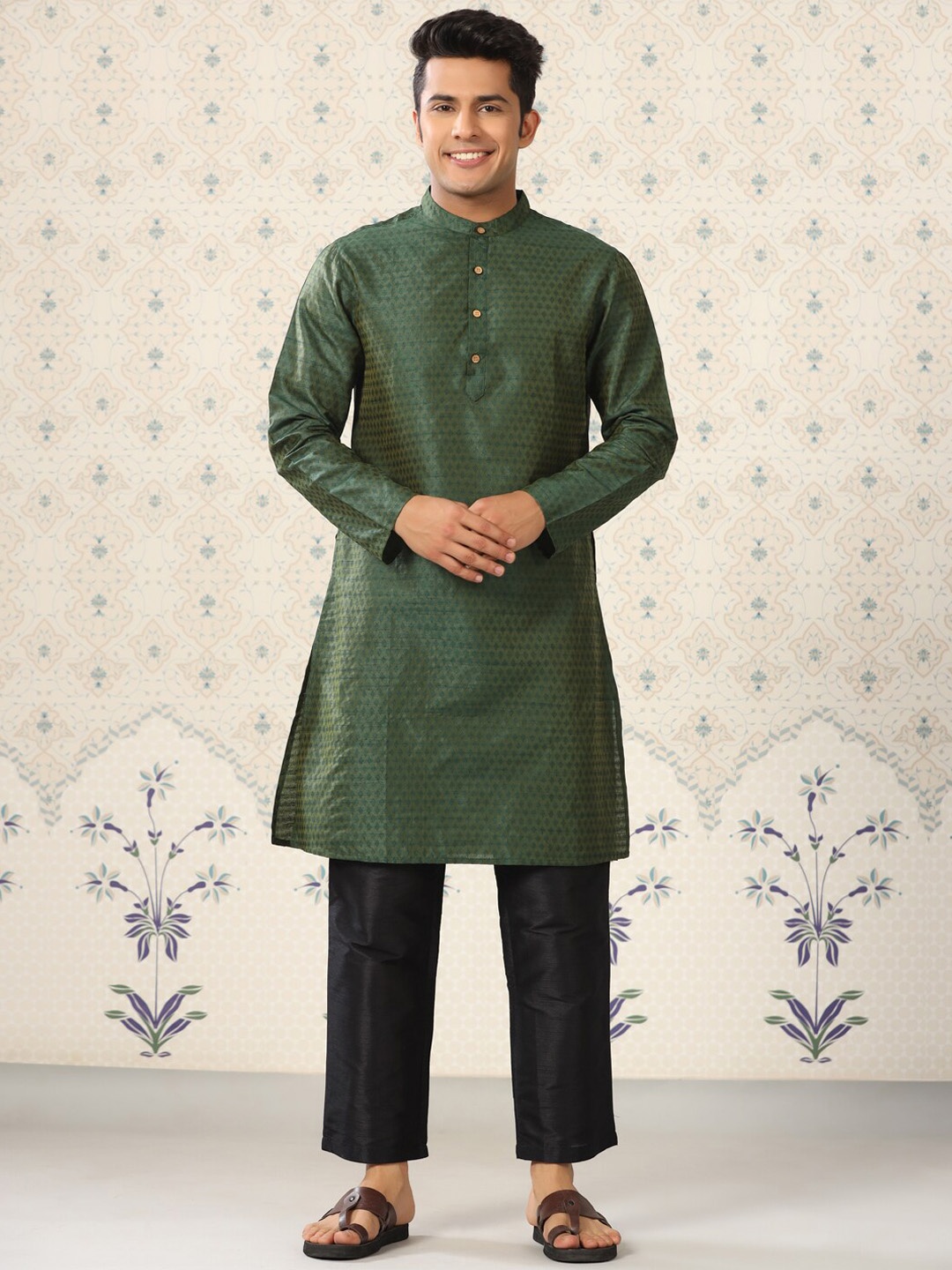 Ode by House of Pataudi Geometric Woven Design Mandarin Collar Regular Kurta With Pyjamas, Green
Ode by House of Pataudi Geometric Woven Design Mandarin Collar Regular Kurta With Pyjamas, Green