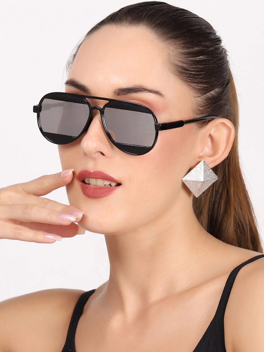 Swiss Design Mirrored Lens & Aviator Sunglasses with UV Protected Lens SDGSW-VO2605, Silver
Swiss Design Mirrored Lens & Aviator Sunglasses with UV Protected Lens SDGSW-VO2605, Silver