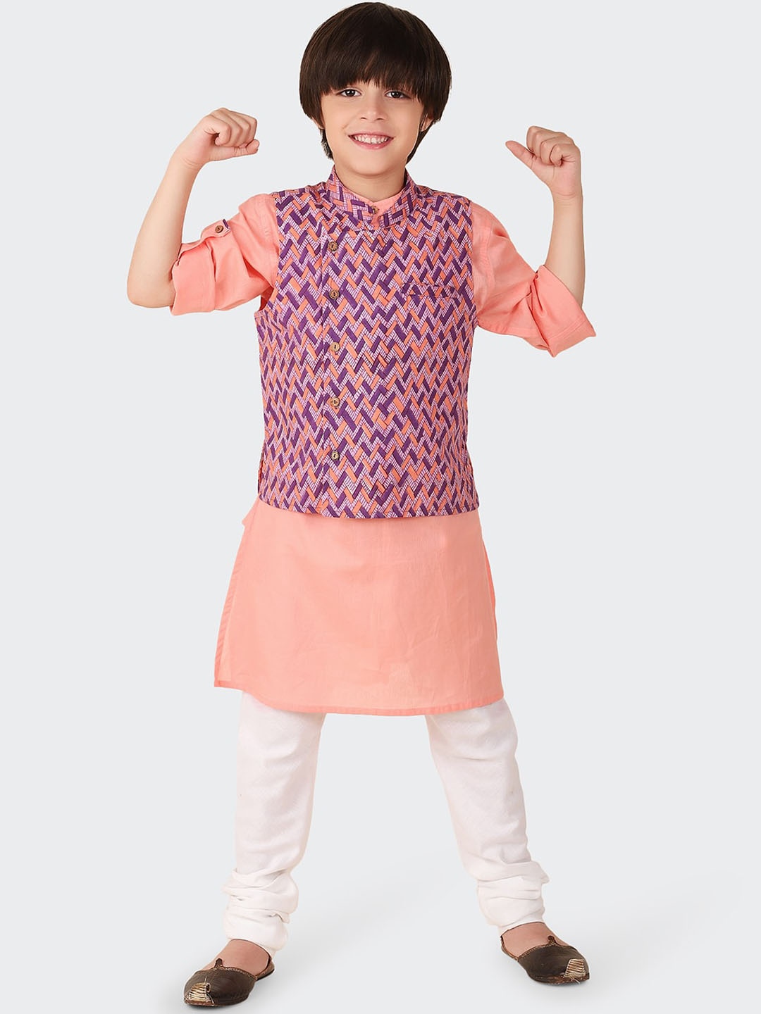 Fabindia Boys Mandarin Collar Roll Up Sleeves Pure Cotton Kurta With Printed Nehru Jacket, Peach
Fabindia Boys Mandarin Collar Roll Up Sleeves Pure Cotton Kurta With Printed Nehru Jacket, Peach