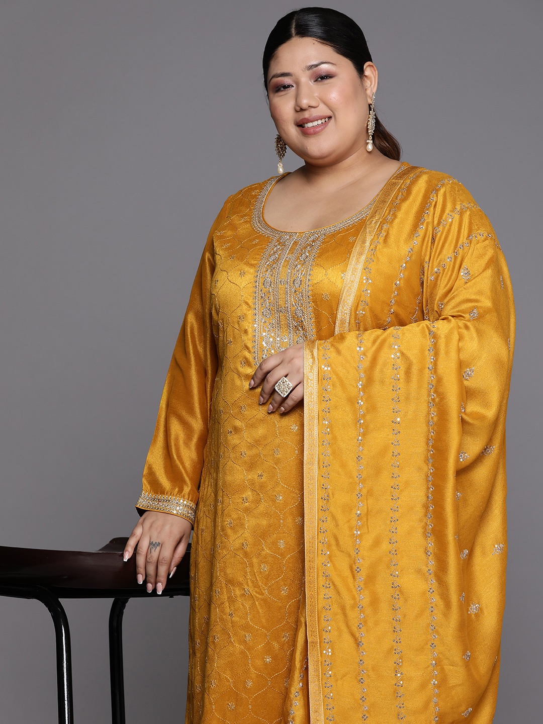 EXTRA LOVE BY LIBAS Women Yellow Floral Embroidered Regular Kurta with Trousers & With Dupatta
EXTRA LOVE BY LIBAS Women Yellow Floral Embroidered Regular Kurta with Trousers & With Dupatta