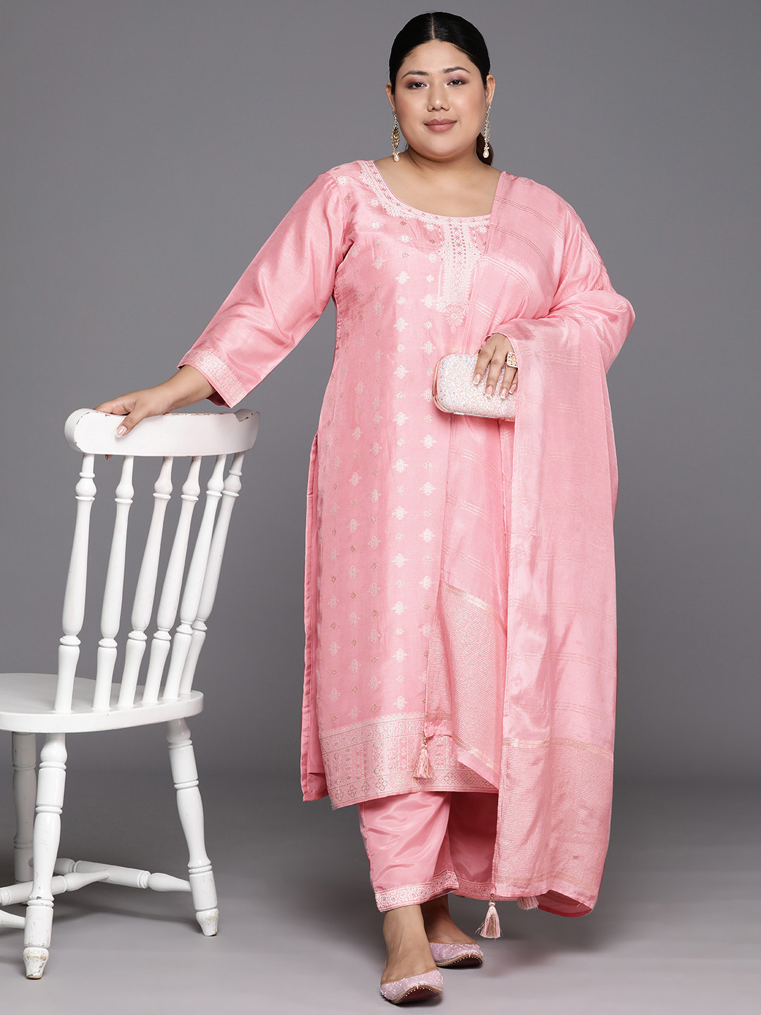 EXTRA LOVE BY LIBAS Plus Size Women Floral Regular Kurta with Trousers & Dupatta, Pink 
EXTRA LOVE BY LIBAS Plus Size Women Floral Regular Kurta with Trousers & Dupatta, Pink