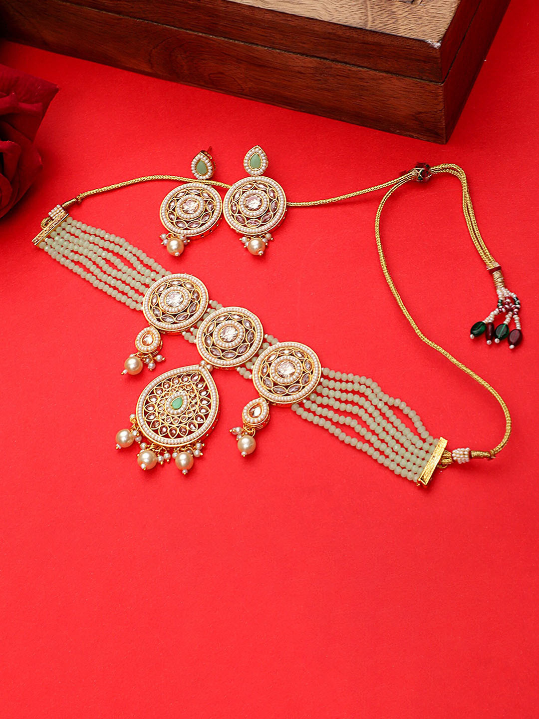 STEORRA JEWELS Gold-Plated Kundan Studded & Beaded Necklace And Earrings Jewellery Set
STEORRA JEWELS Gold-Plated Kundan Studded & Beaded Necklace And Earrings Jewellery Set