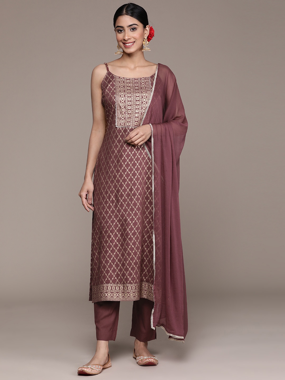 Ishin Women Mauve Ethnic Motifs Embroidered Regular Kurta with Trousers & with Dupatta
Ishin Women Mauve Ethnic Motifs Embroidered Regular Kurta with Trousers & with Dupatta