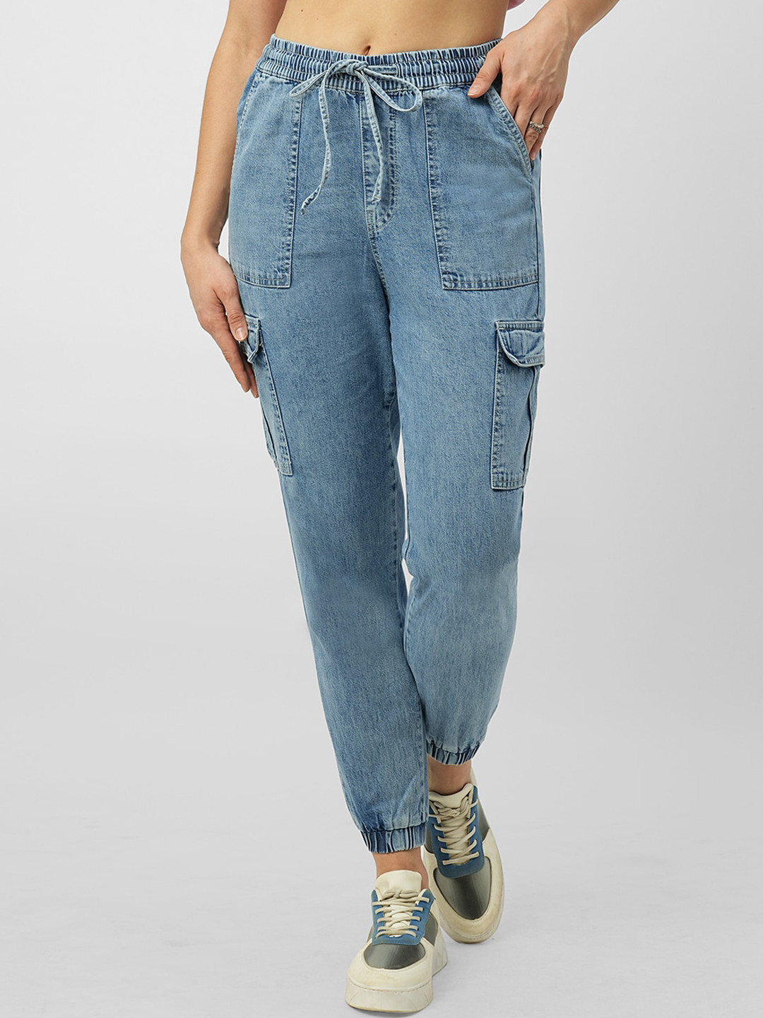 Kraus Jeans Women Faded Loose Fit Mid-Rise Cargos, Blue
Kraus Jeans Women Faded Loose Fit Mid-Rise Cargos, Blue