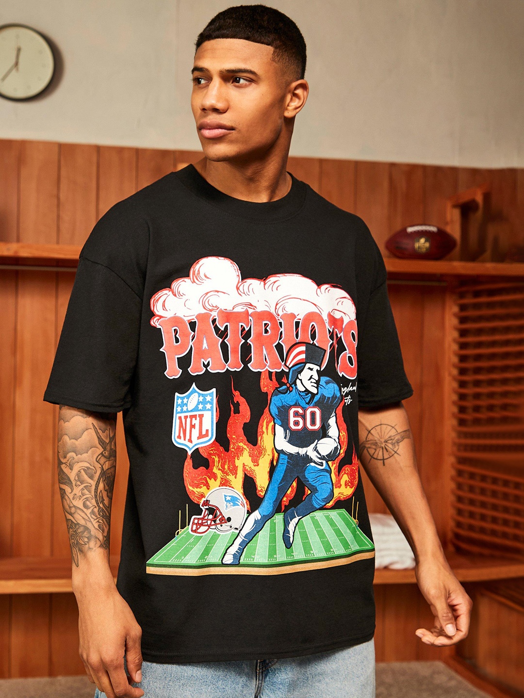 boohooMAN Oversized NFL Patriots Print Drop-Shoulder Sleeves Pure Cotton T-shirt, Black
boohooMAN Oversized NFL Patriots Print Drop-Shoulder Sleeves Pure Cotton T-shirt, Black