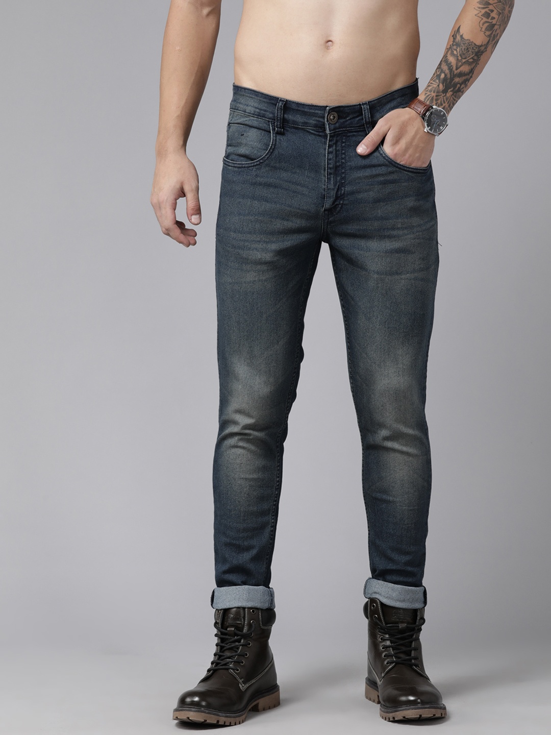 The Roadster Lifestyle Co. Men Slim Tapered Fit Light Fade Stretchable Jeans, Navy blue
The Roadster Lifestyle Co. Men Slim Tapered Fit Light Fade Stretchable Jeans, Navy blue