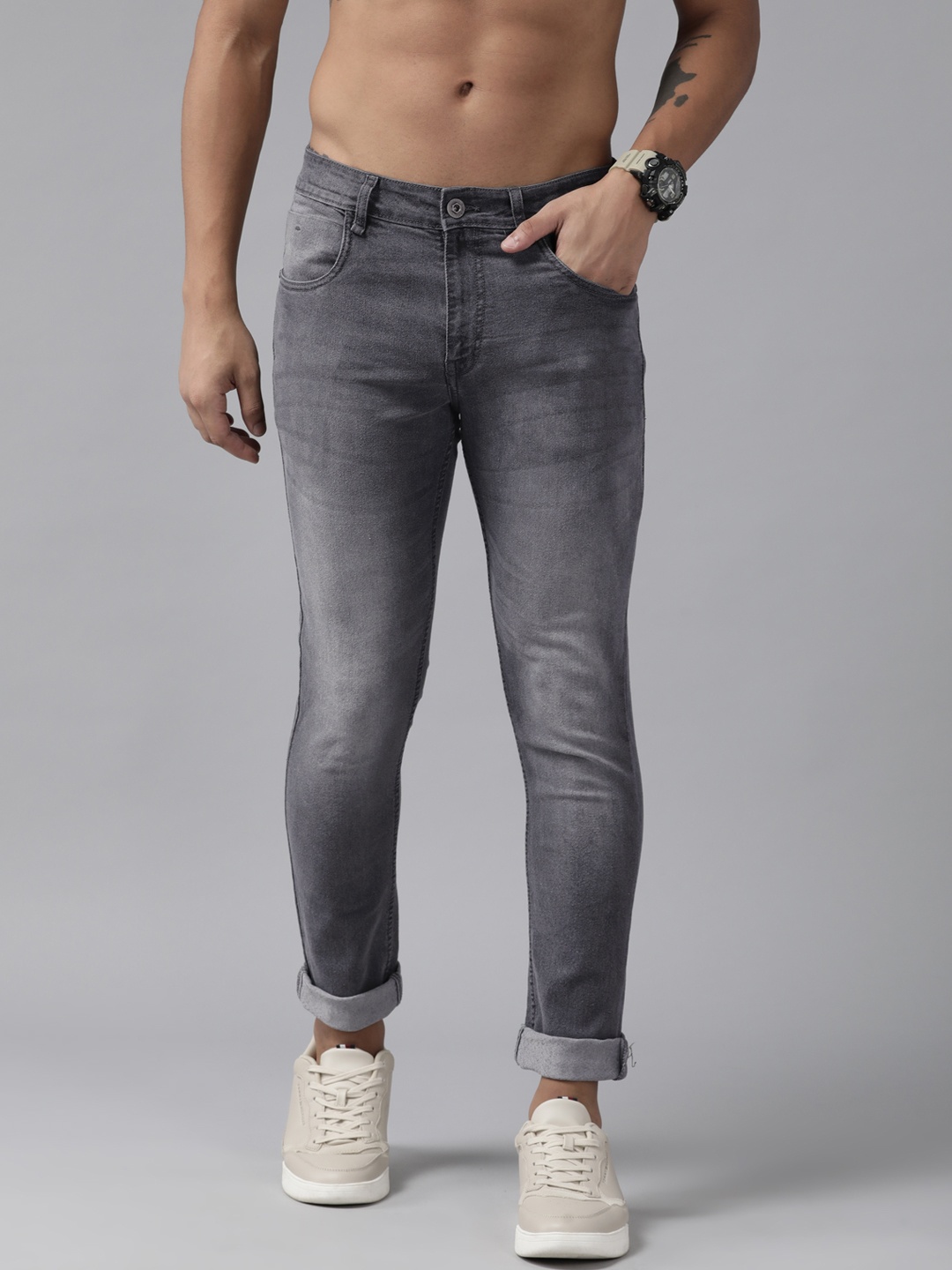 The Roadster Lifestyle Co. Men Slim Tapered Fit Light Fade Stretchable Jeans, Charcoal
The Roadster Lifestyle Co. Men Slim Tapered Fit Light Fade Stretchable Jeans, Charcoal