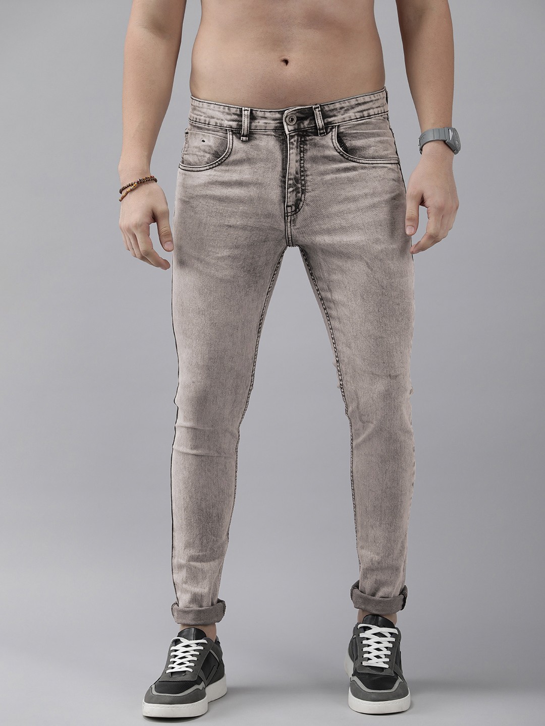 The Roadster Life Co. Men Slim Tapered Fit Heavy Fade Stretchable Mid-Rise Jeans, Grey
The Roadster Life Co. Men Slim Tapered Fit Heavy Fade Stretchable Mid-Rise Jeans, Grey