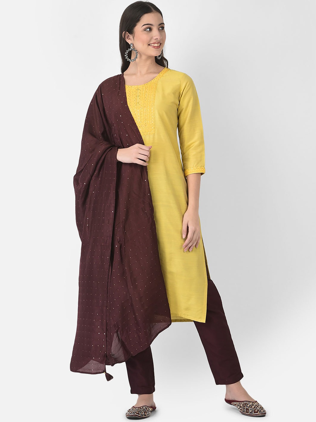 Span Ethnic Motifs Yoke design Sequinned Pure Silk Kurta With Dupatta, Yellow
Span Ethnic Motifs Yoke design Sequinned Pure Silk Kurta With Dupatta, Yellow