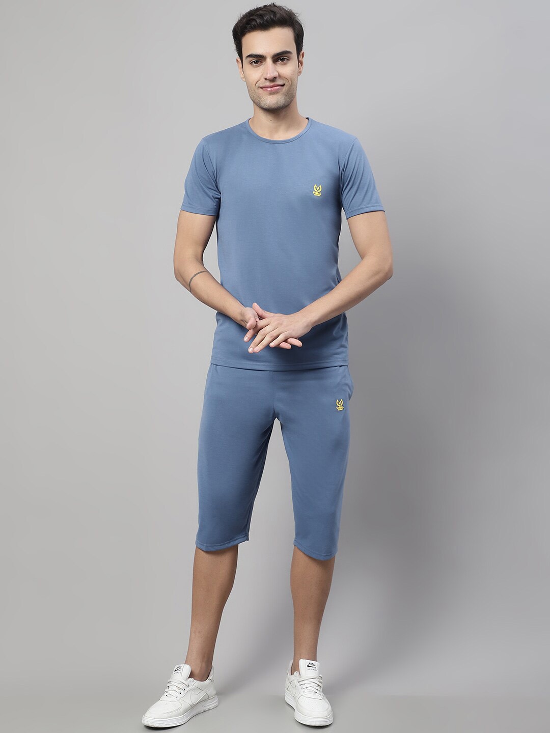 VIMAL JONNEY Round Neck Short Sleeves Soft and Breathable Comfort Pure Cotton Co-Ords, Grey
VIMAL JONNEY Round Neck Short Sleeves Soft and Breathable Comfort Pure Cotton Co-Ords, Grey