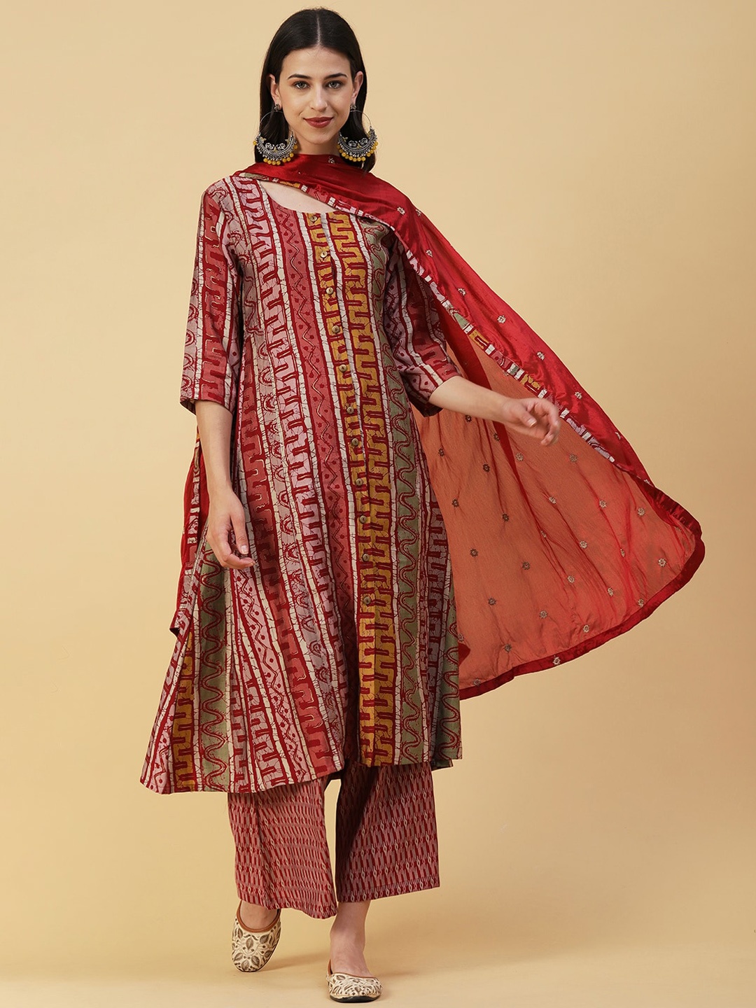 FASHOR Maroon & Green Abstract Printed Panelled A-Line Kurta with Palazzos & Dupatta
FASHOR Maroon & Green Abstract Printed Panelled A-Line Kurta with Palazzos & Dupatta