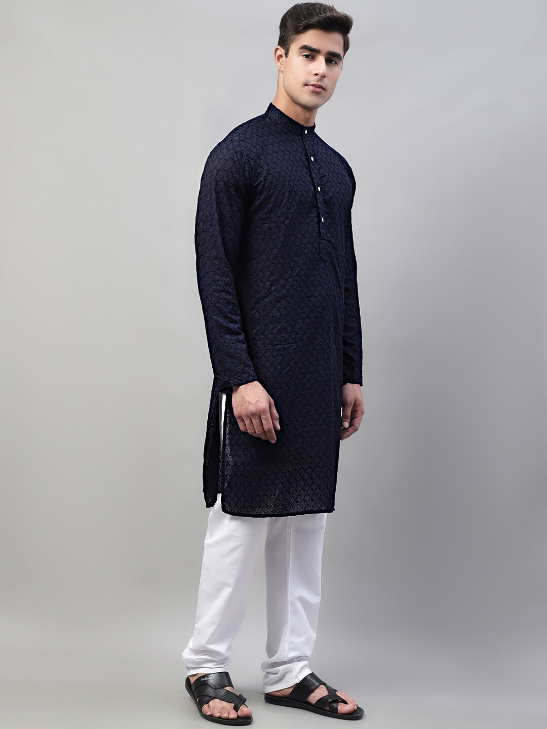 Jompers Floral Embroidered Regular Chikankari Pure Cotton Kurta With Churidar, Navy blue
Jompers Floral Embroidered Regular Chikankari Pure Cotton Kurta With Churidar, Navy blue