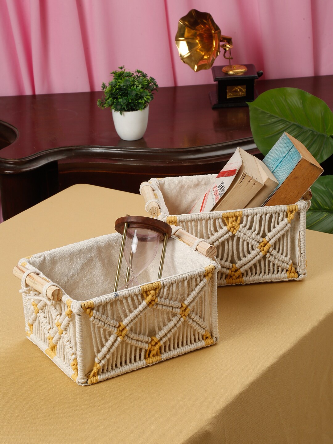 HOSTA HOMES Beige-Colored & Yellow 2 Pcs Self-design Multipurpose Pure Cotton Organizers
HOSTA HOMES Beige-Colored & Yellow 2 Pcs Self-design Multipurpose Pure Cotton Organizers