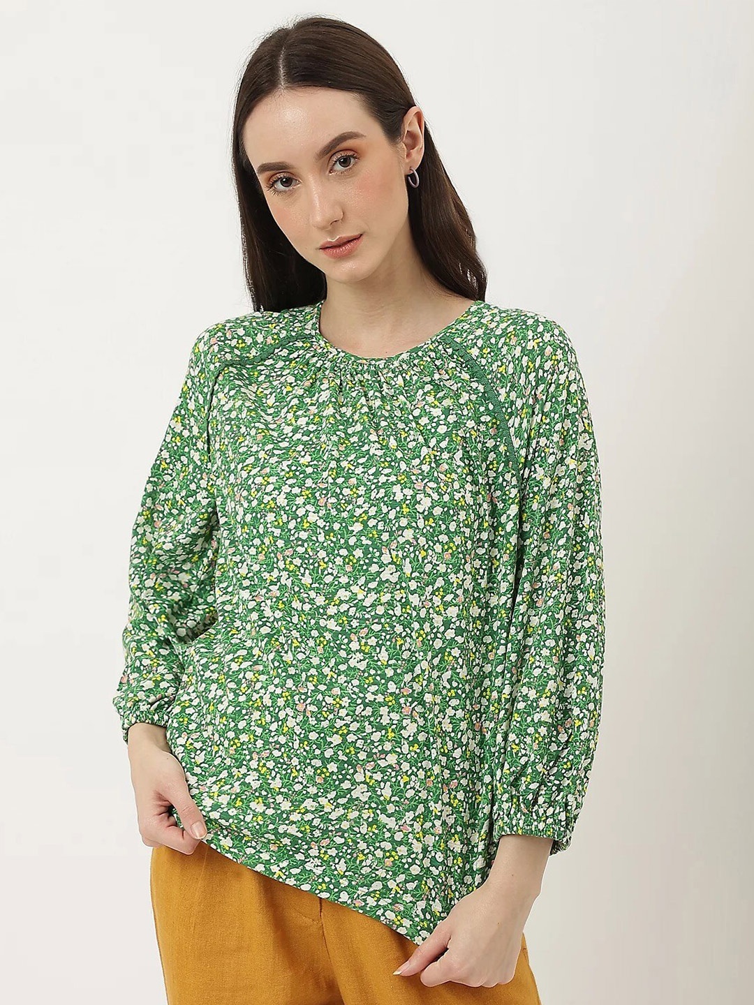Marks & Spencer Floral Printed Raglan Cuff Sleeves Styled Back Pure Cotton Top, Green
Marks & Spencer Floral Printed Raglan Cuff Sleeves Styled Back Pure Cotton Top, Green