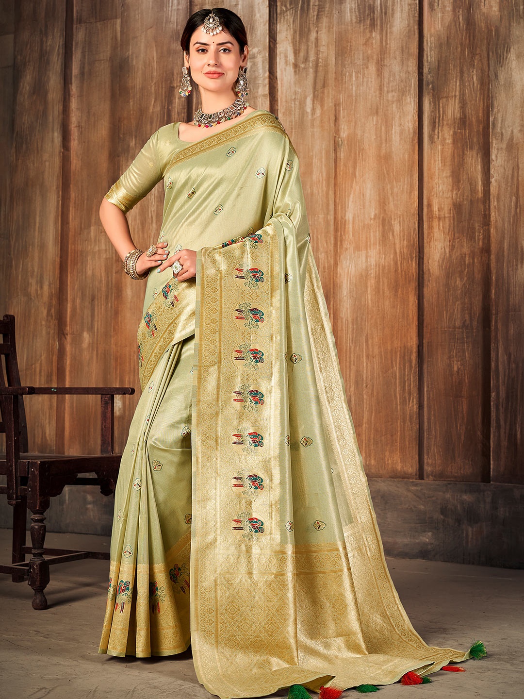 KARAGIRI Woven Design Zari Saree, Green
