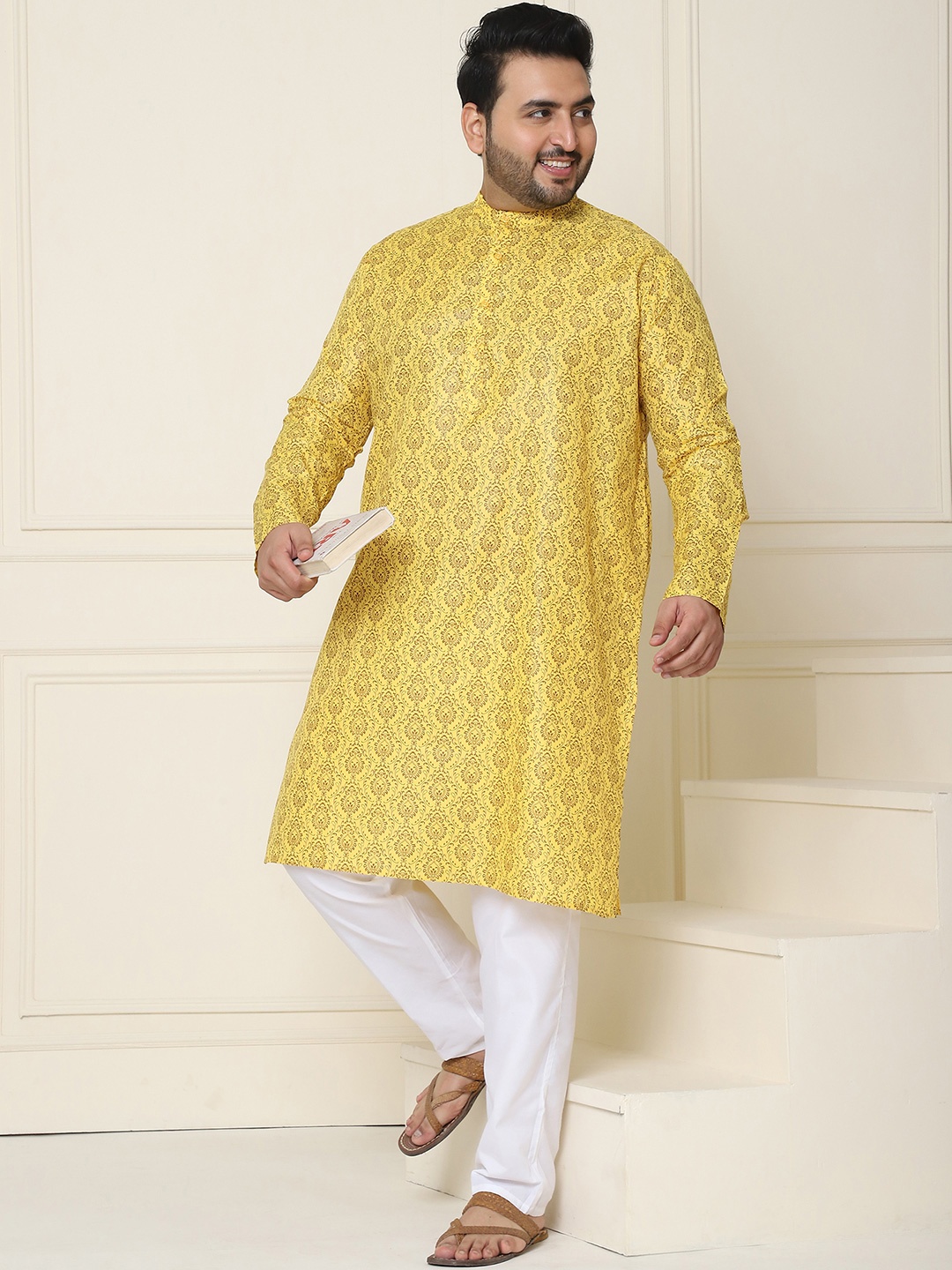 SOJANYA PLUS Men Plus Size Ethnic Motifs Printed Regular Kurta with Pyjamas, Mustard
SOJANYA PLUS Men Plus Size Ethnic Motifs Printed Regular Kurta with Pyjamas, Mustard