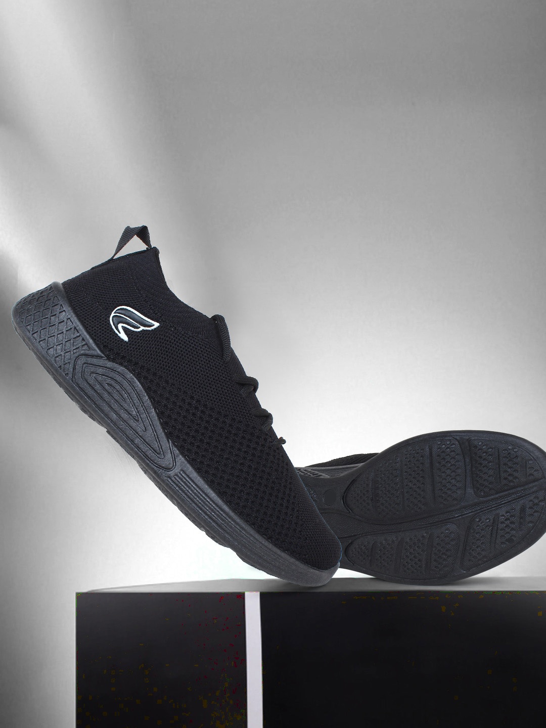 Champs Women Woven Design Lightweight Mesh Basics Sneakers, Black
