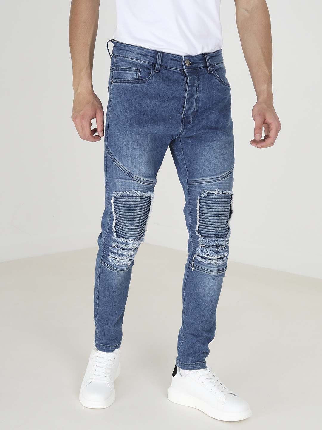 BRAVE SOUL Men Skinny Fit Mildly Distressed Patch Work Light Fade Stretchable Jeans, Blue
BRAVE SOUL Men Skinny Fit Mildly Distressed Patch Work Light Fade Stretchable Jeans, Blue