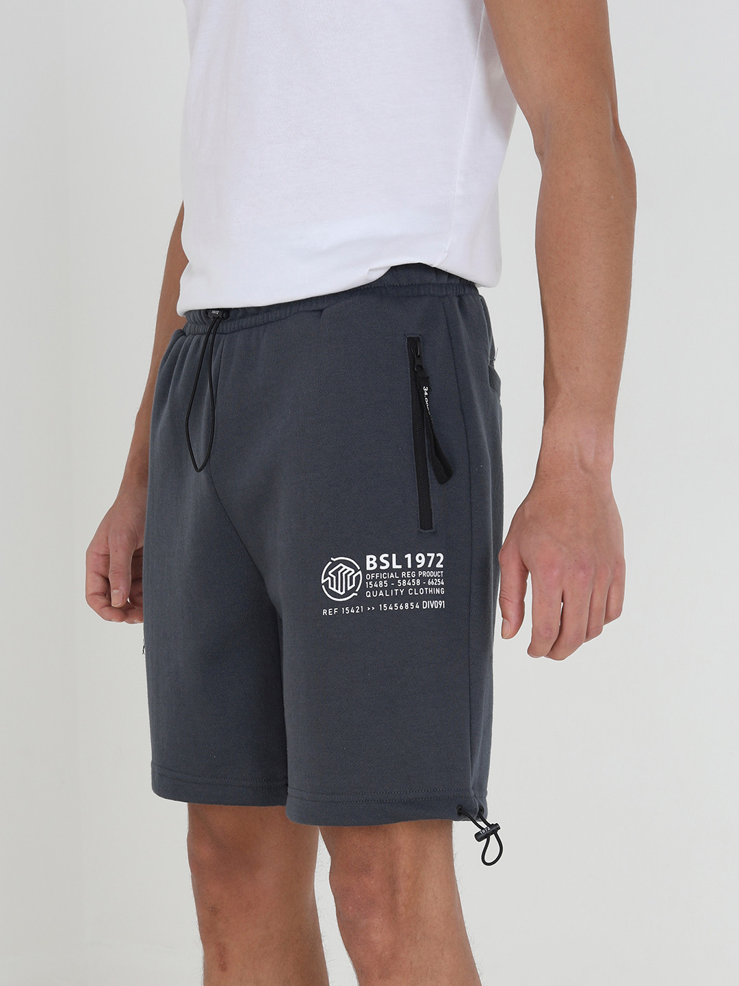 BRAVE SOUL Men Typography Printed Shorts, Navy blue 
BRAVE SOUL Men Typography Printed Shorts, Navy blue