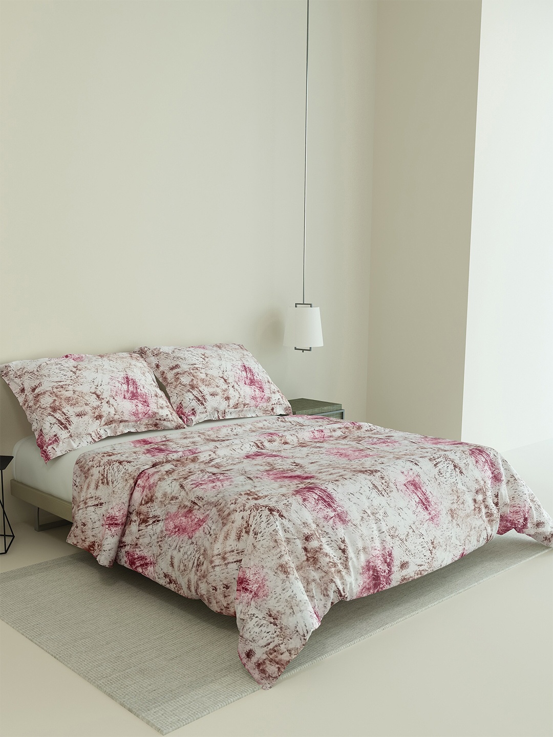 LABHAM Easy Living White & Pink Printed 200 TC Cotton King Bedsheet & 2 Pillow Covers
LABHAM Easy Living White & Pink Printed 200 TC Cotton King Bedsheet & 2 Pillow Covers