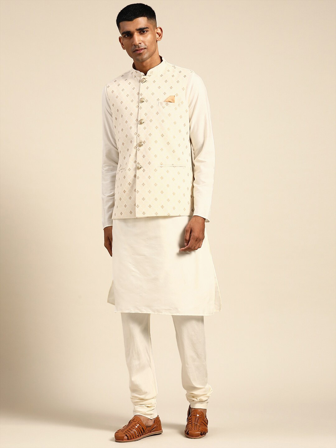 KISAH Mandarin Collar Kurta With Churidar & Nehru Jacket Set, Off white
KISAH Mandarin Collar Kurta With Churidar & Nehru Jacket Set, Off white